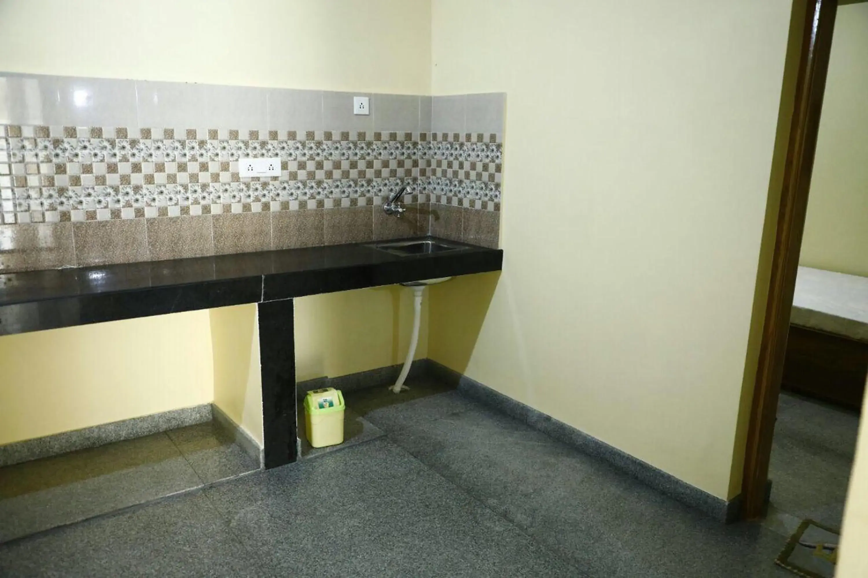 Budget Double Room - single occupancy in Nest Guest House Budget Double Room - single occupancy in Nest Guest House