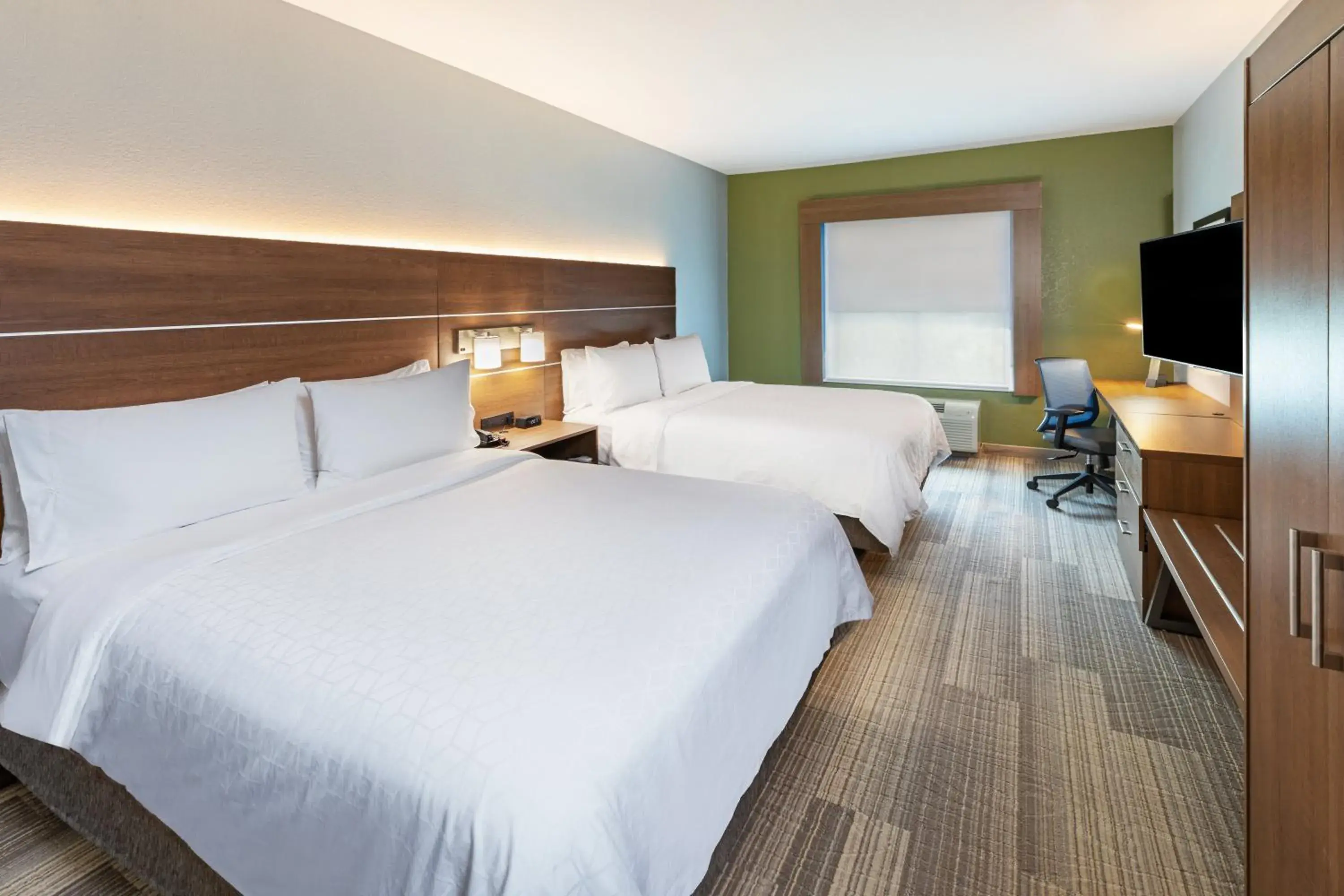 Standard Room with Two Queen Beds in Holiday Inn Express Hotel & Suites Austin NE-Hutto by IHG Standard Room with Two Queen Beds in Holiday Inn Express Hotel & Suites Austin NE-Hutto by IHG