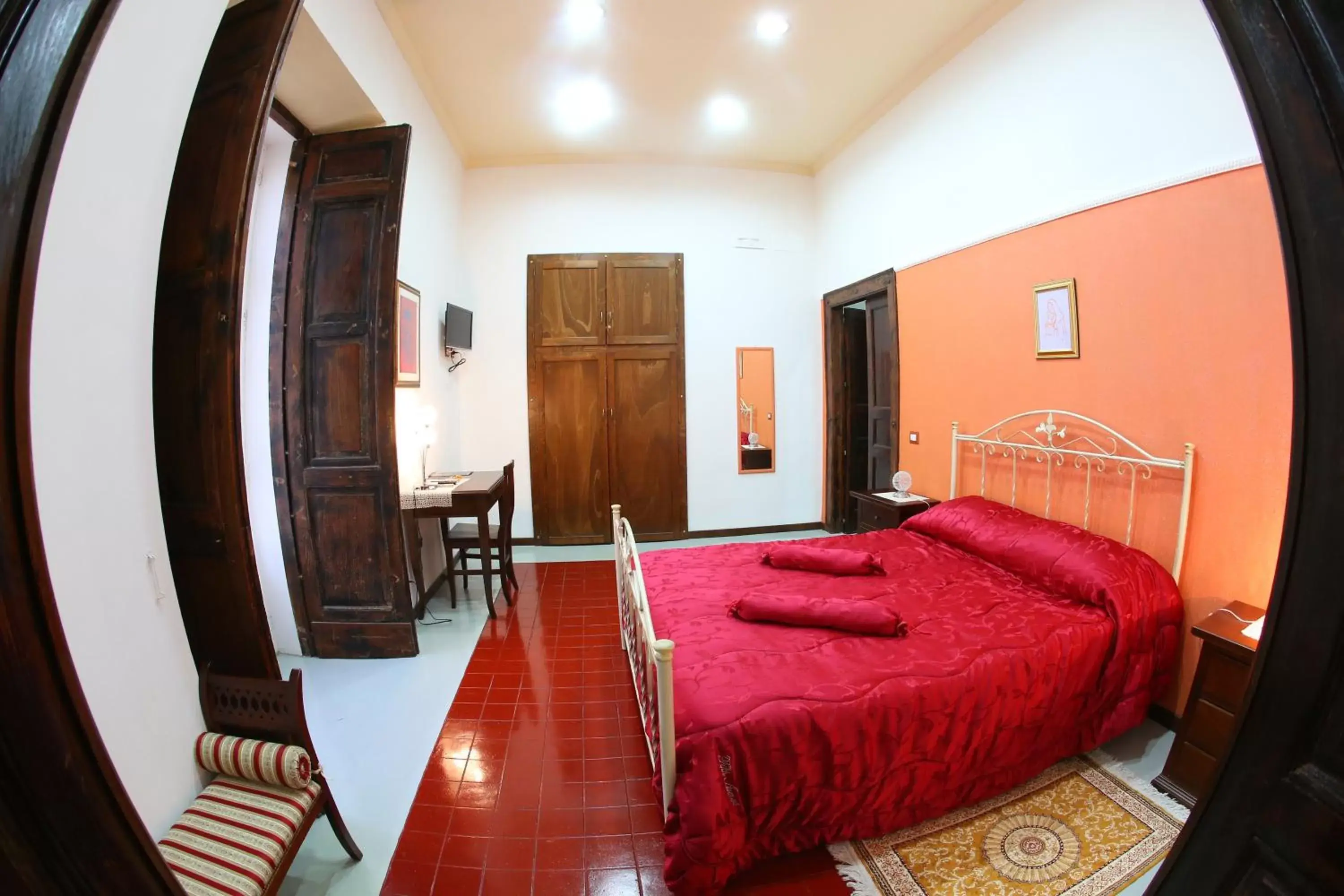 Suite with Balcony - single occupancy in Casa Lissania Suite with Balcony - single occupancy in Casa Lissania