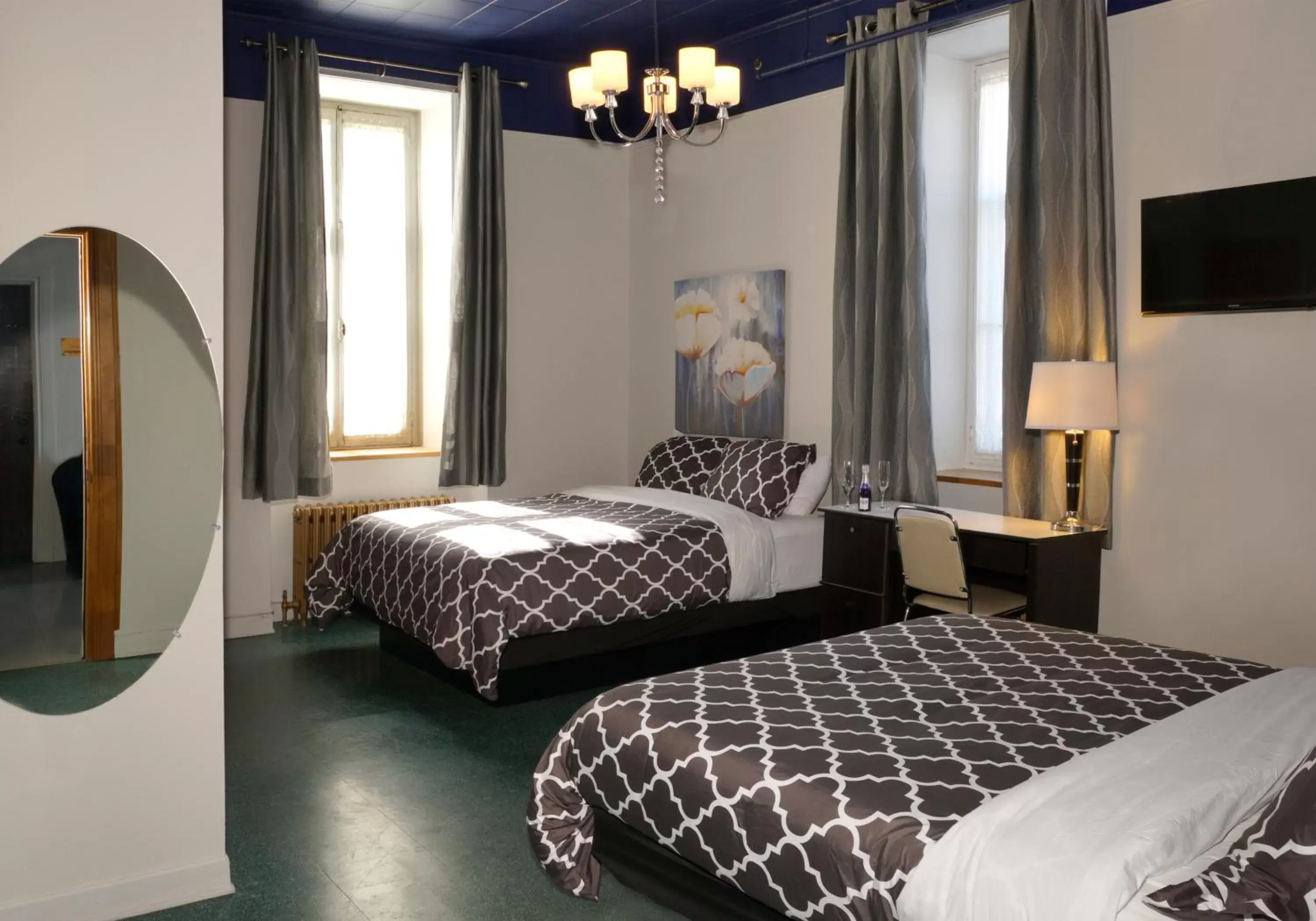 Queen Room with Two Queen Beds in Hôtel le couvent Queen Room with Two Queen Beds in Hôtel le couvent