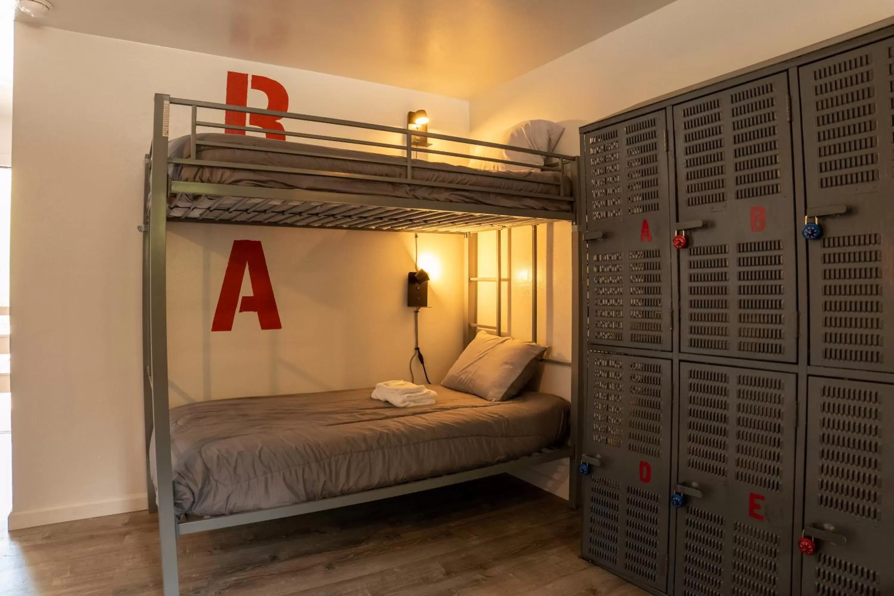 Bed in 4-Bed Female Dormitory Room in The Junction Hotel and Hostel Bed in 4-Bed Female Dormitory Room in The Junction Hotel and Hostel