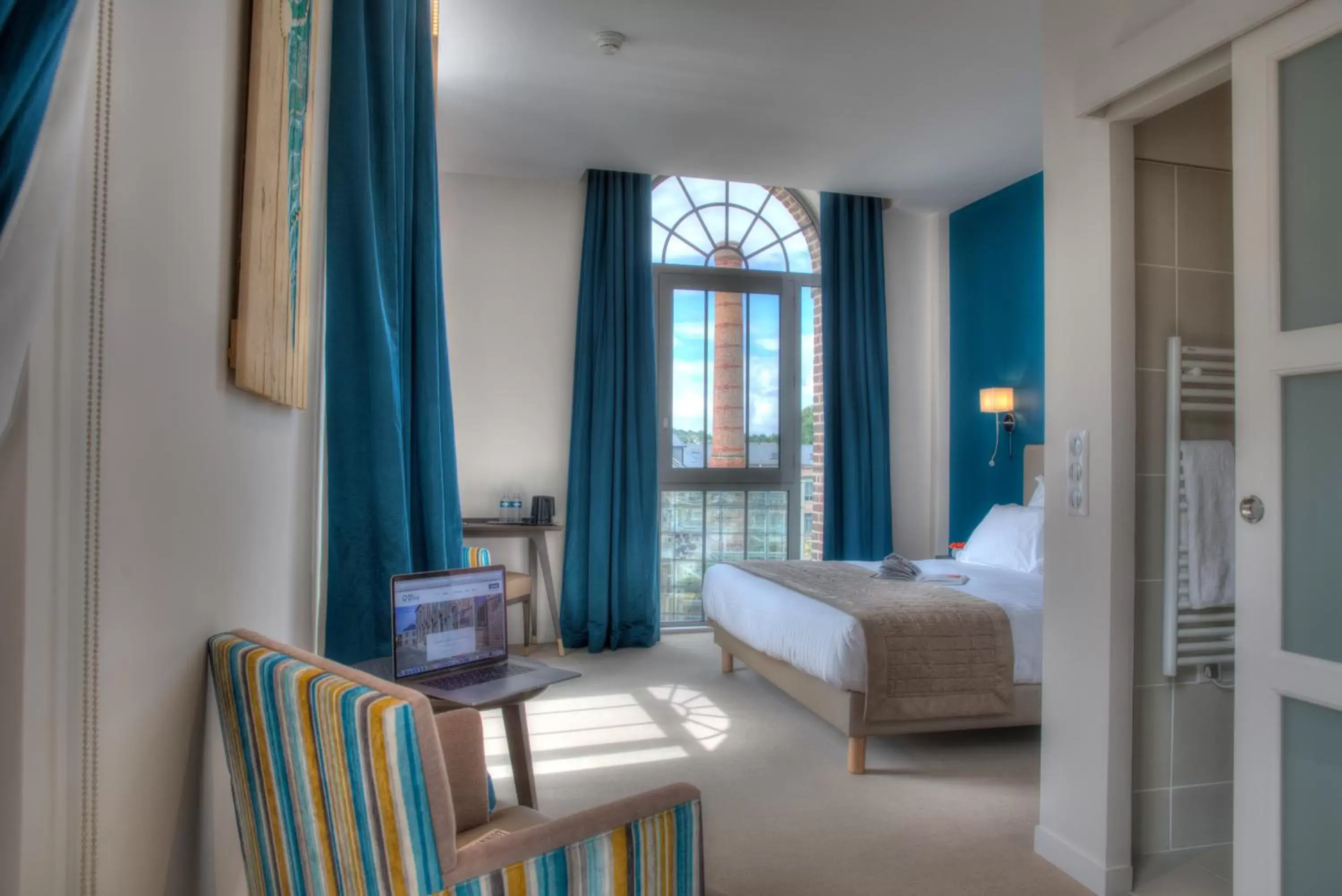 Deluxe Double or Twin Room in Hôtel de la Tabletterie Deluxe Double or Twin Room in Hôtel de la Tabletterie