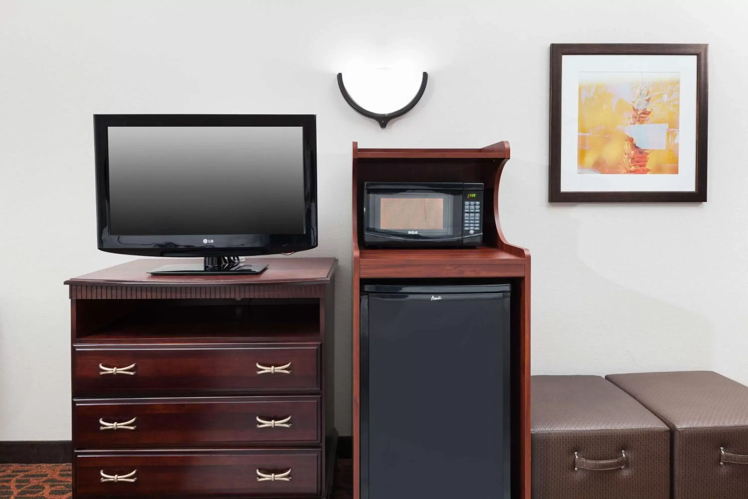 Queen Room with Two Queen Beds - Disability/Hearing Accessible in Hampton Inn & Suites Dothan Queen Room with Two Queen Beds - Disability/Hearing Accessible in Hampton Inn & Suites Dothan