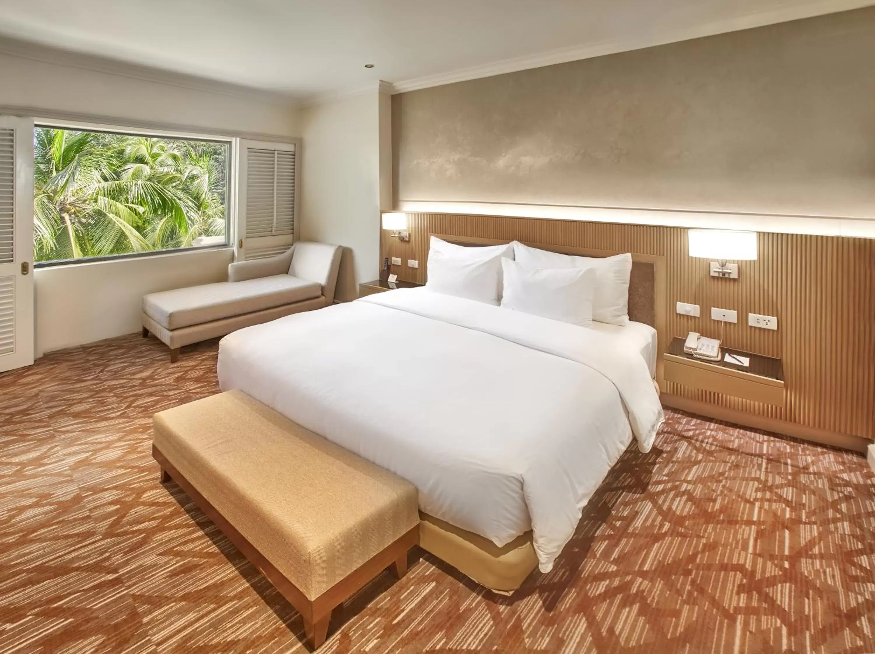 Junior Suite with Club Access in Quest Plus Conference Center, Clark Junior Suite with Club Access in Quest Plus Conference Center, Clark