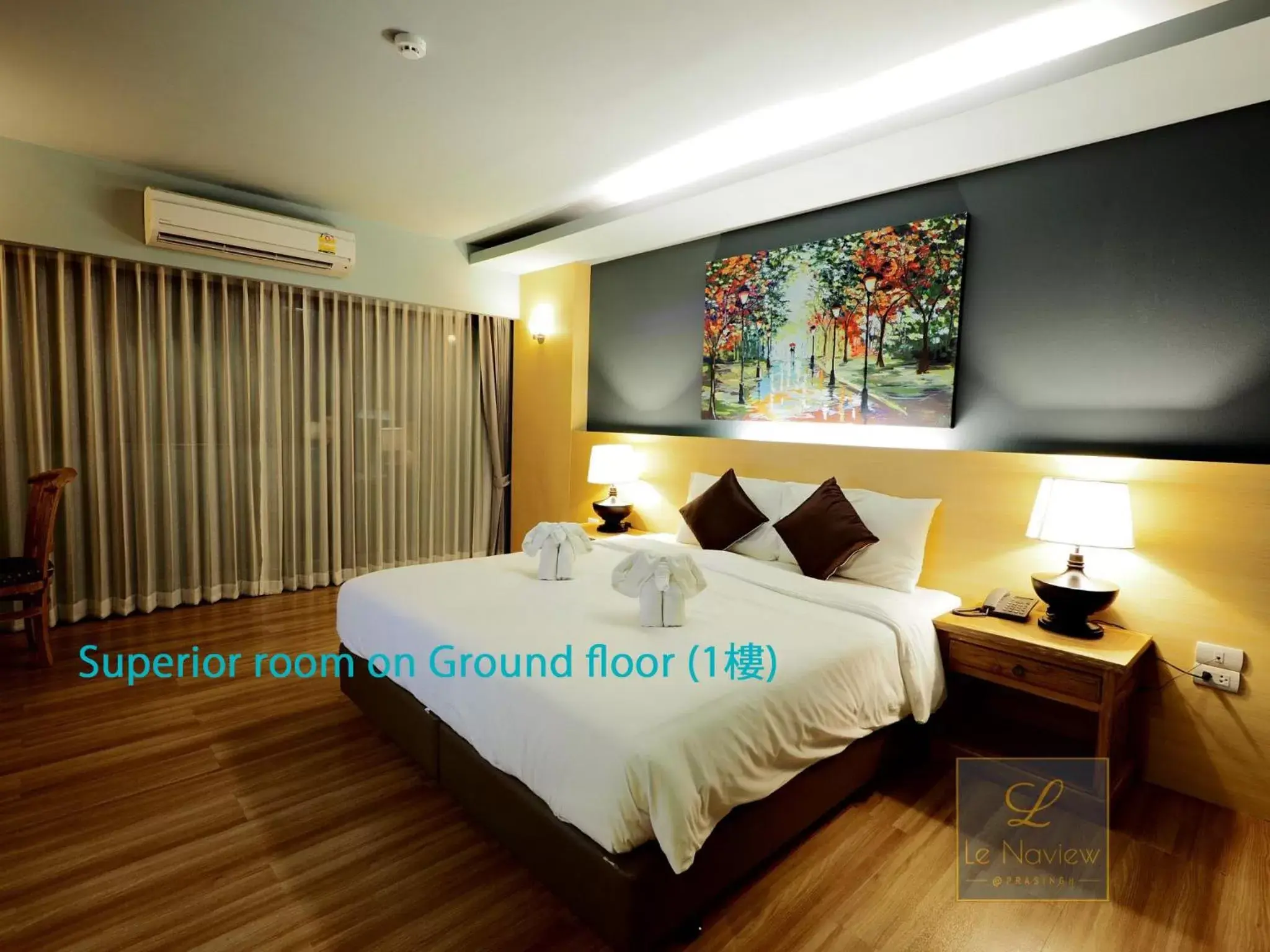 Superior King Room in Le Naview @Prasingh Superior King Room in Le Naview @Prasingh