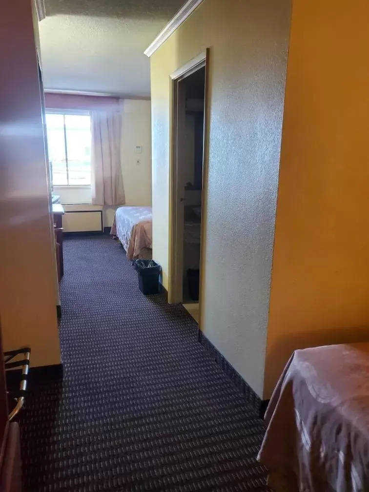 Economy Double Room in All Stay Suites Economy Double Room in All Stay Suites