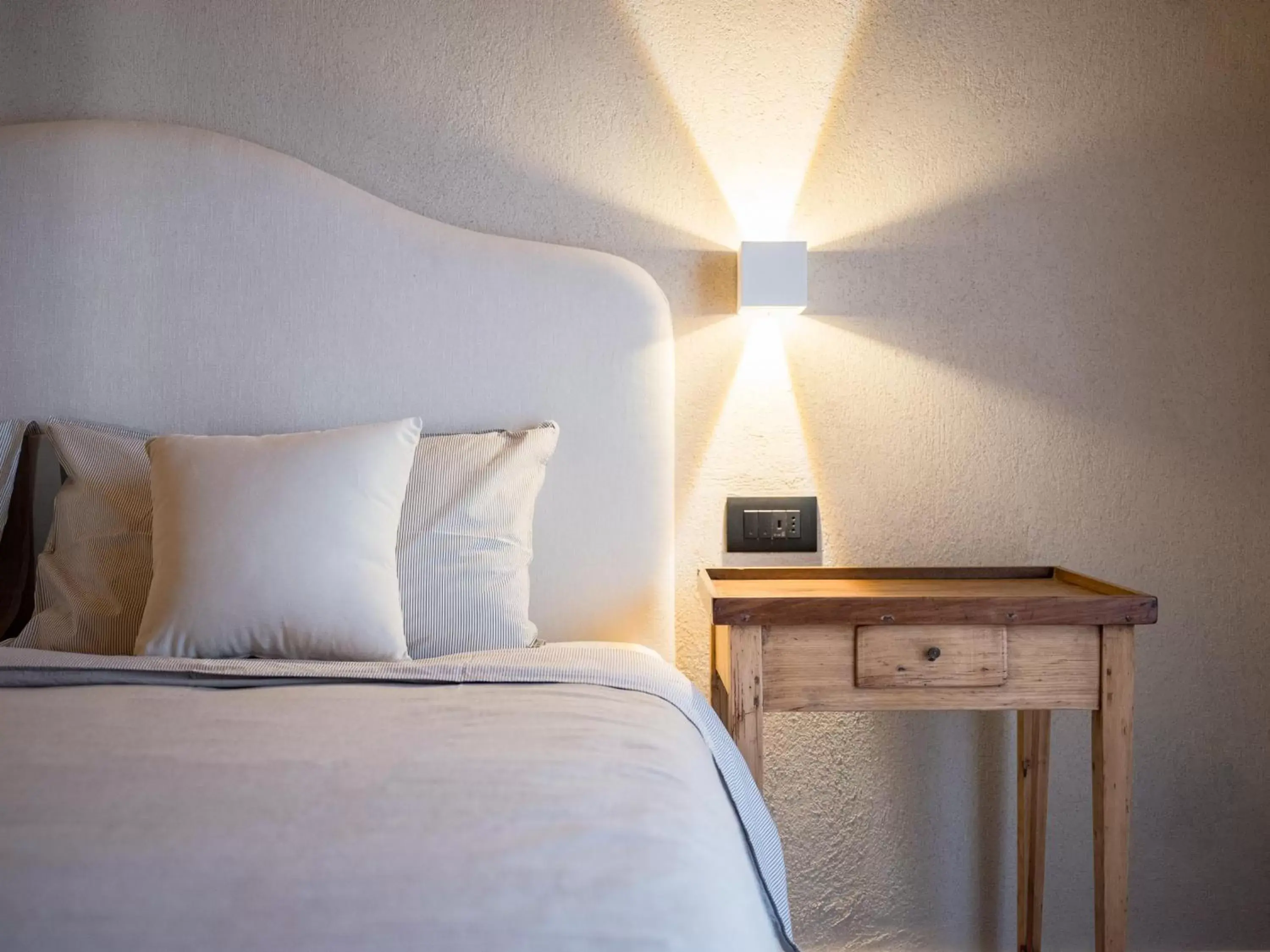 Deluxe Double Room with Extra Bed in Borgo San Verolo B&B Deluxe Double Room with Extra Bed in Borgo San Verolo B&B