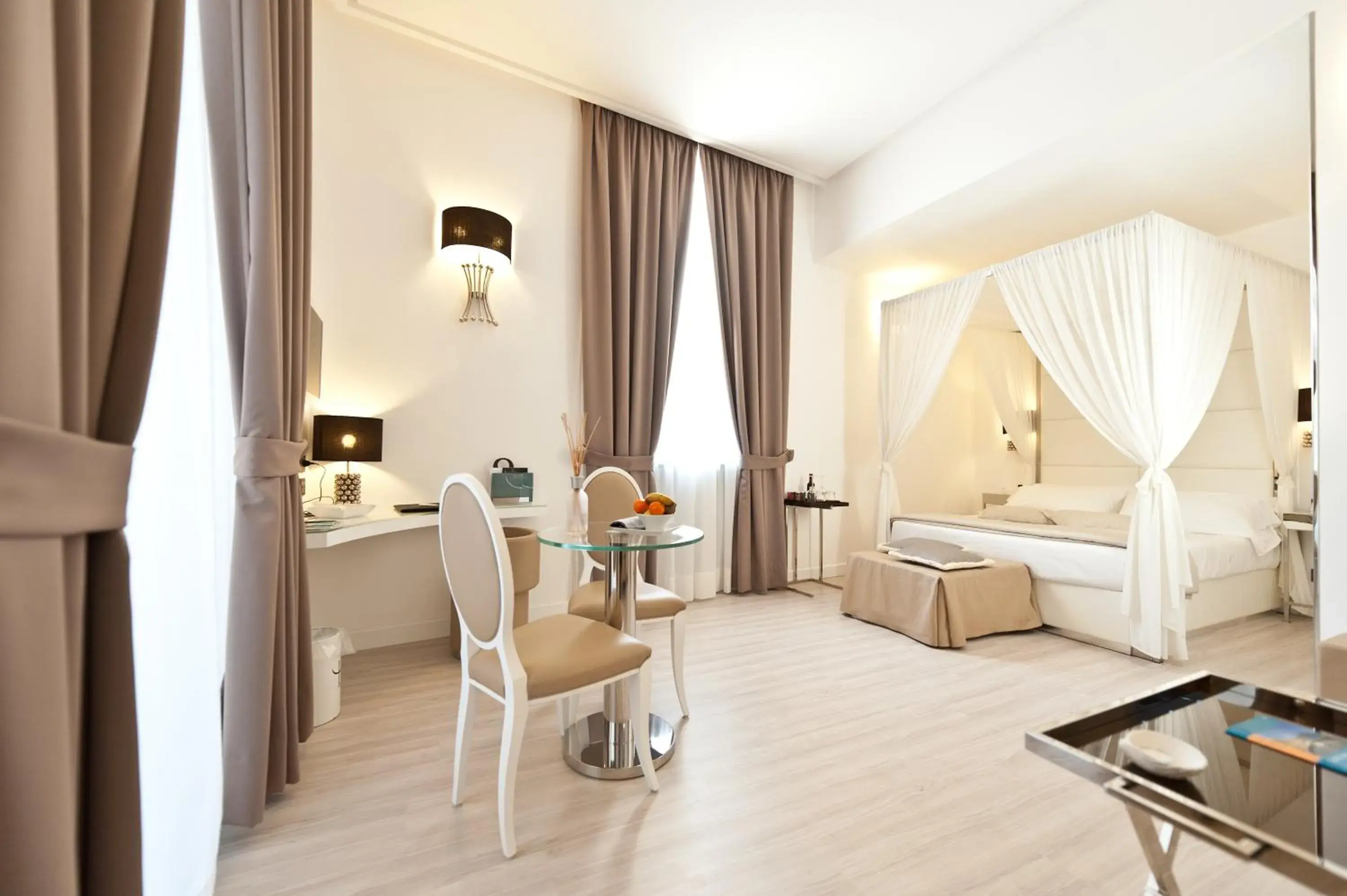 Junior Suite with Spa Access in LHP Hotel Santa Margherita Palace & SPA Junior Suite with Spa Access in LHP Hotel Santa Margherita Palace & SPA