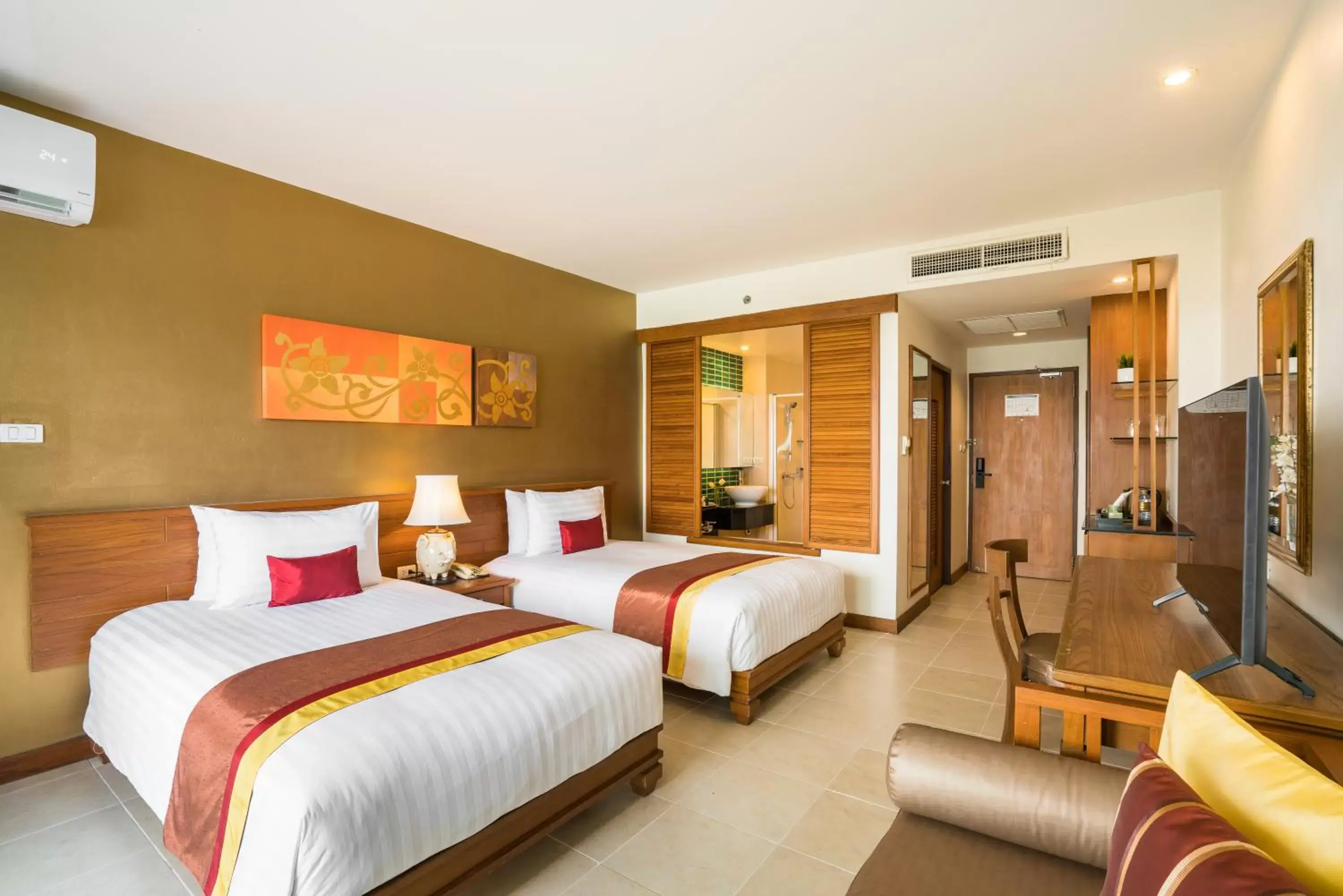 Deluxe Twin Room in Cosy Beach Hotel - SHA Extra Plus Deluxe Twin Room in Cosy Beach Hotel - SHA Extra Plus