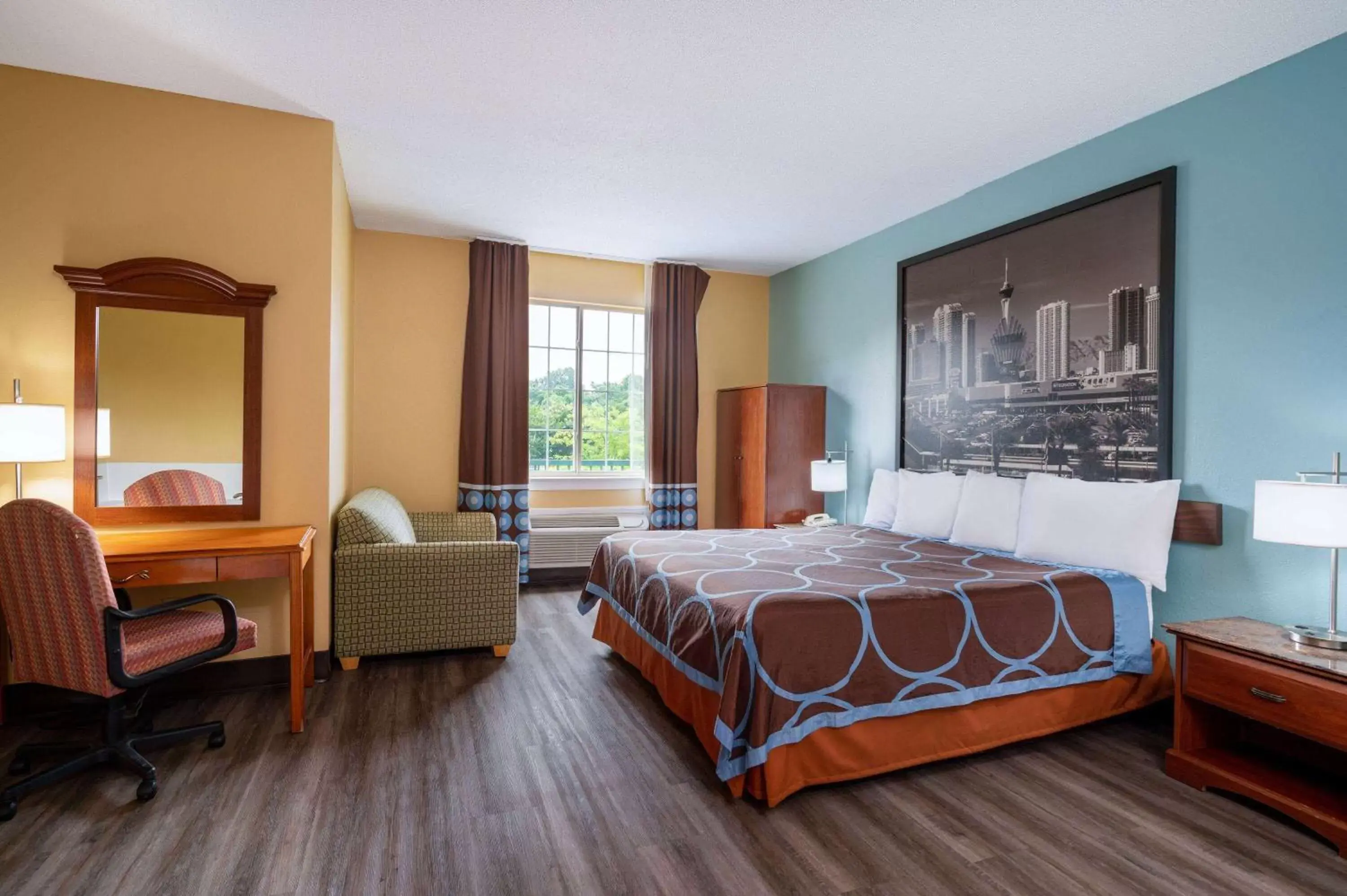 Deluxe King Studio Suite - Non-Smoking in Super 8 by Wyndham Salisbury Deluxe King Studio Suite - Non-Smoking in Super 8 by Wyndham Salisbury