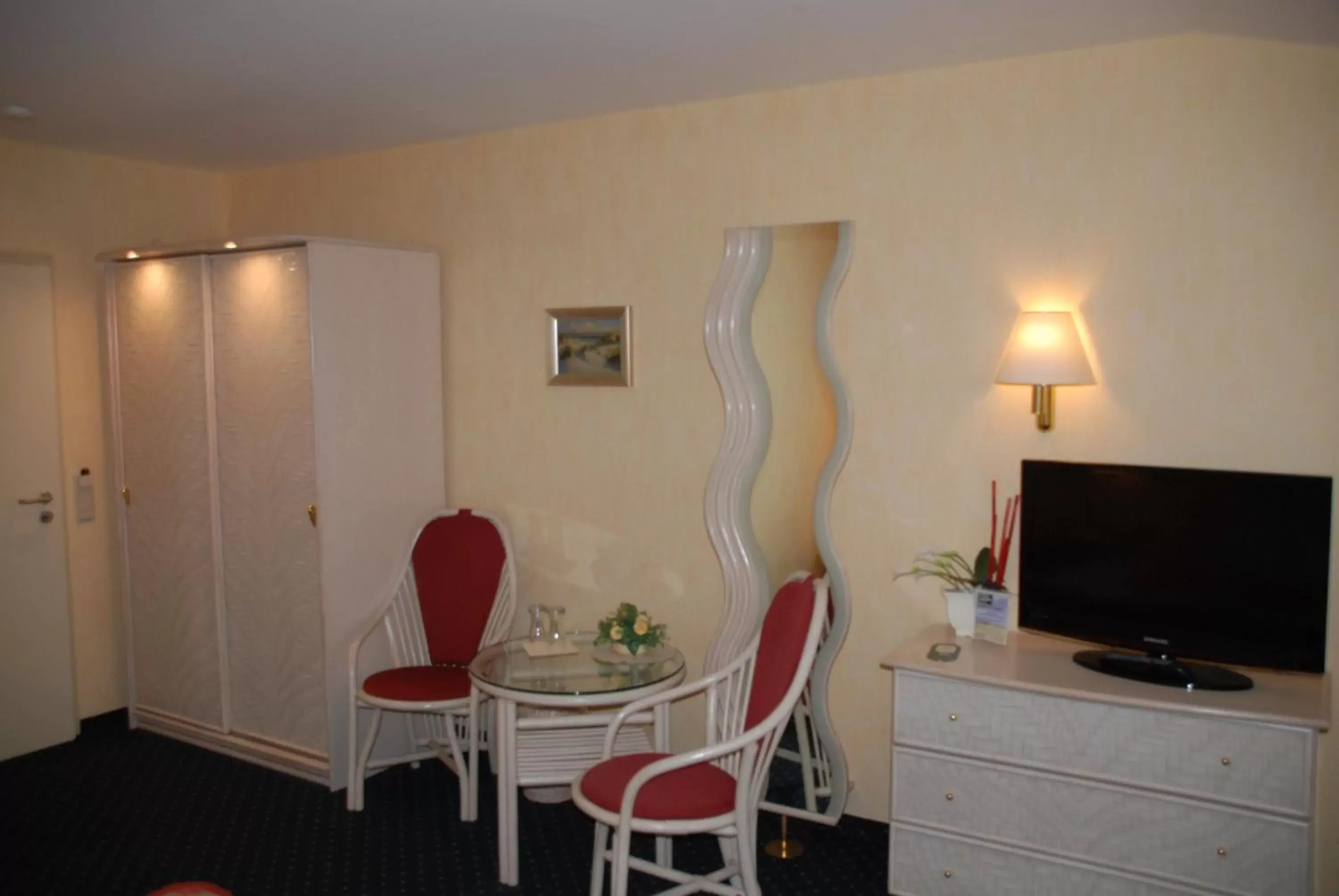 Double Room in Hotel-Marks-Garni Double Room in Hotel-Marks-Garni