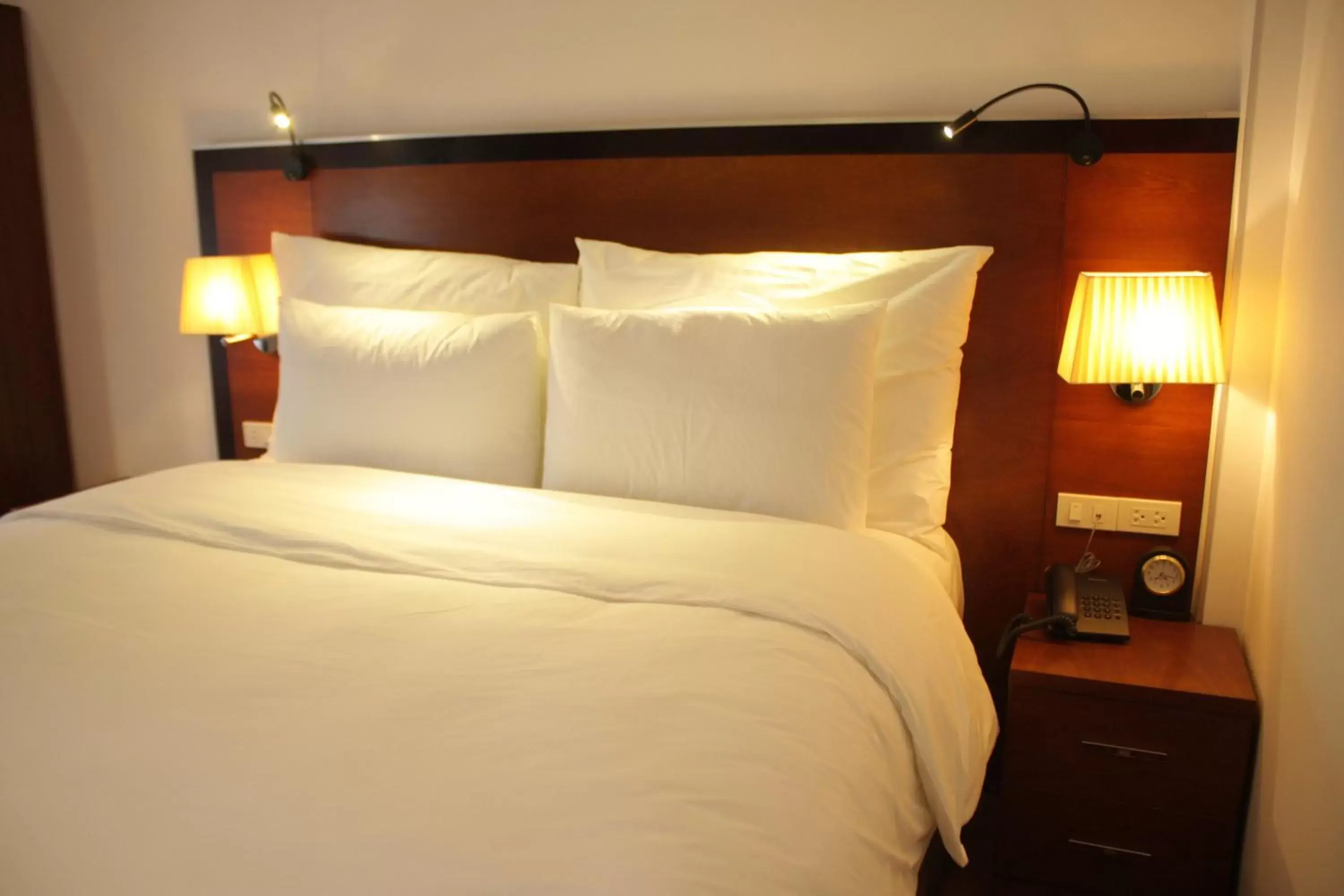 Standard Double Room in The Vancouver Hotel - Ninh Binh Standard Double Room in The Vancouver Hotel - Ninh Binh
