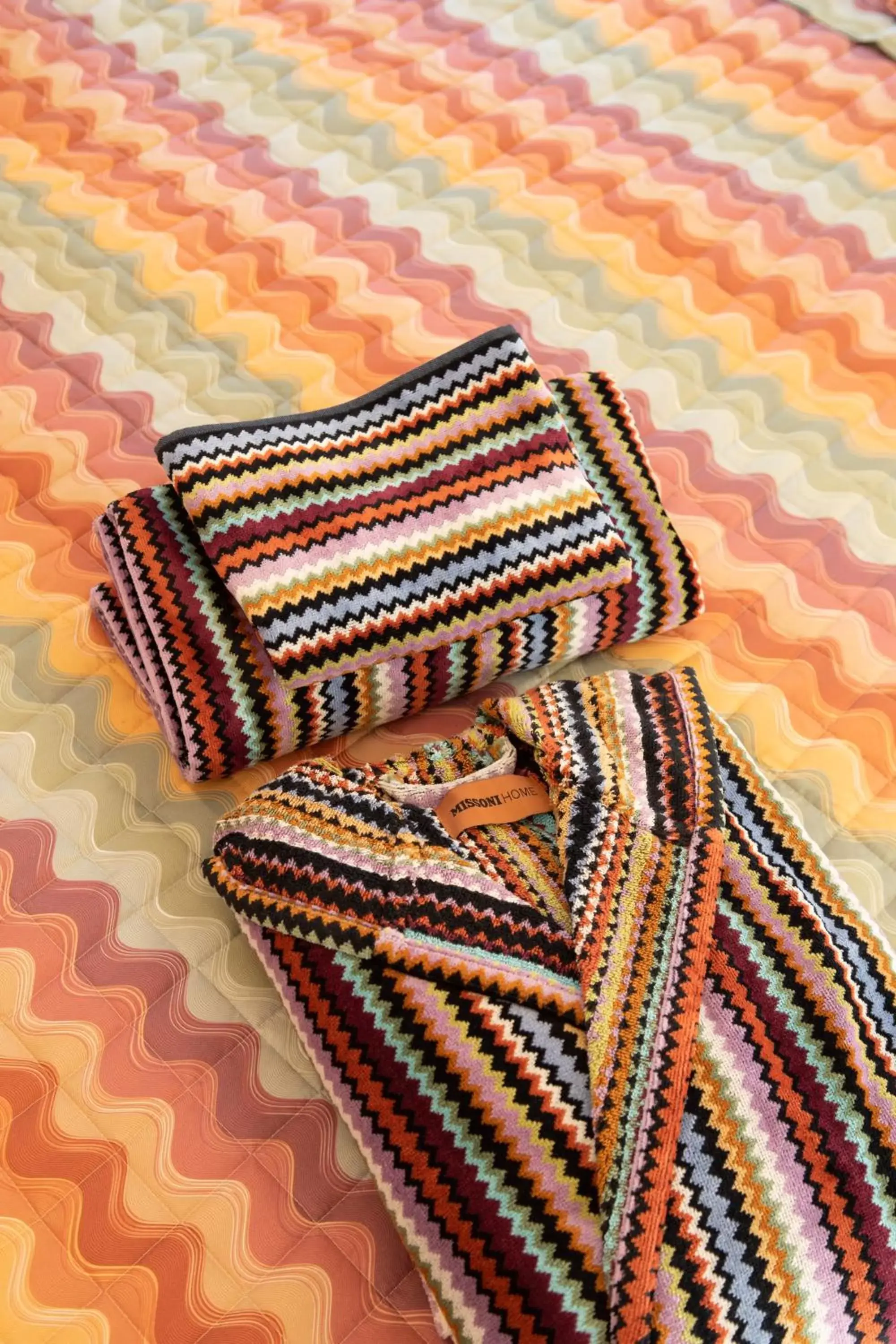 Suite with Hot Tub in Vespasiani Suites Suite with Hot Tub in Vespasiani Suites