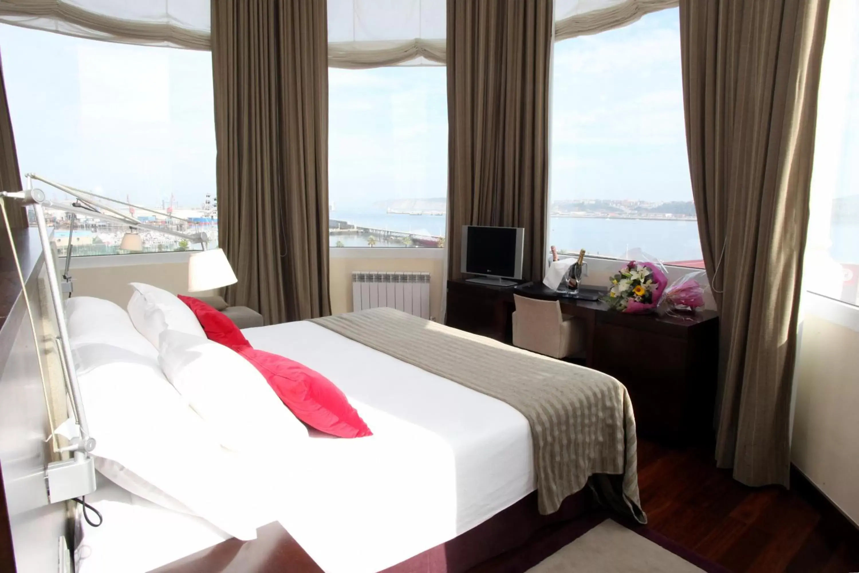Junior Suite with Sea View in Hotel URH Palacio de Oriol Junior Suite with Sea View in Hotel URH Palacio de Oriol