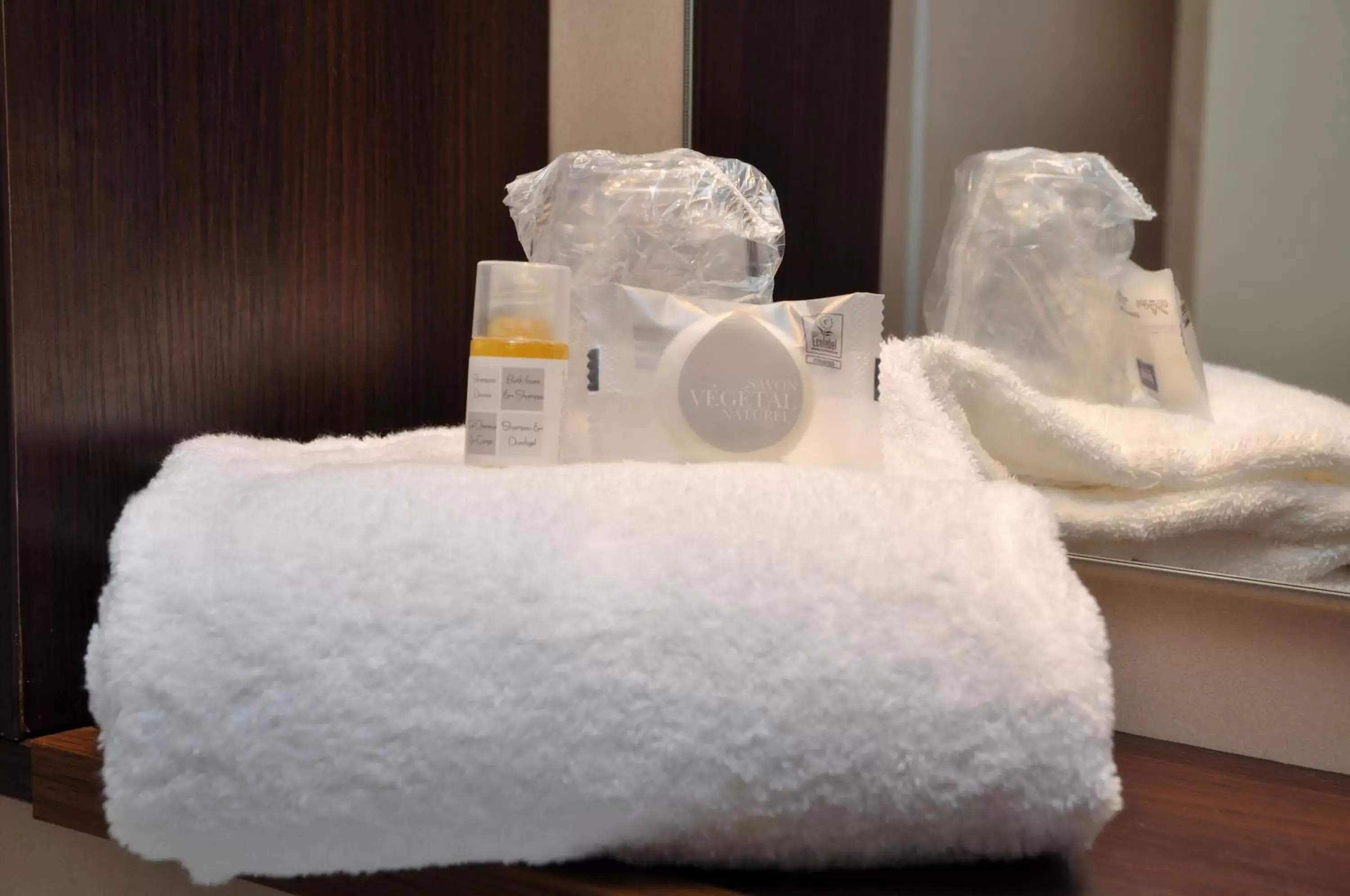 Quad Room - 1 Double Bed, 2 Single Beds in Hotel Inn Design Le Havre Quad Room - 1 Double Bed, 2 Single Beds in Hotel Inn Design Le Havre