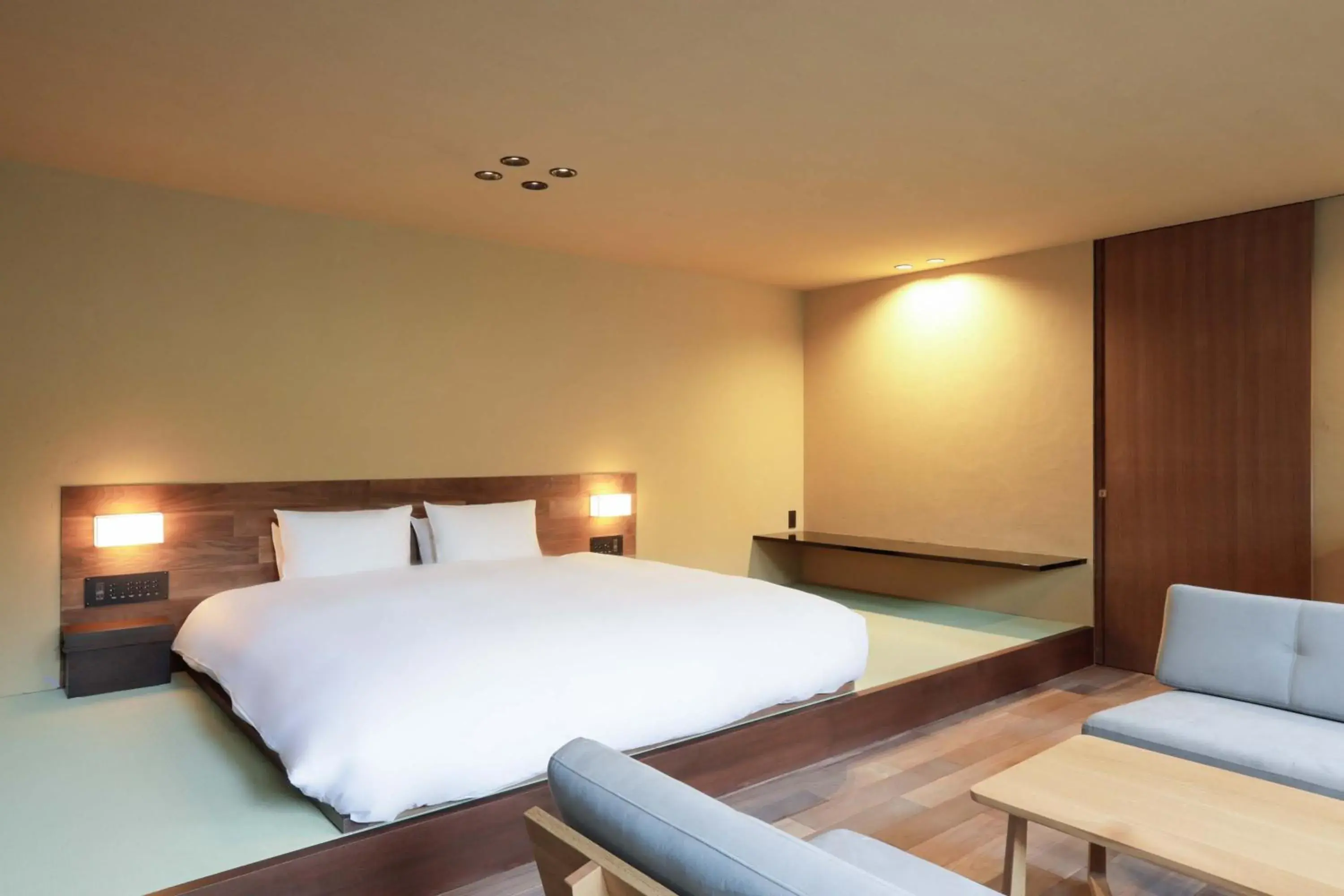 Deluxe King Room with Tatami Area and Open Air Bath (with Garden View)(Annex) in Sowaka Deluxe King Room with Tatami Area and Open Air Bath (with Garden View)(Annex) in Sowaka