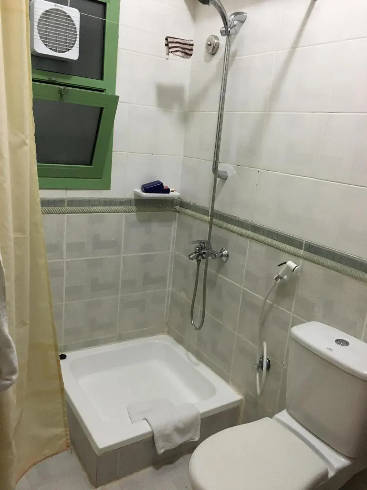 Standard Double Room in Safeer Plaza Hotel Standard Double Room in Safeer Plaza Hotel