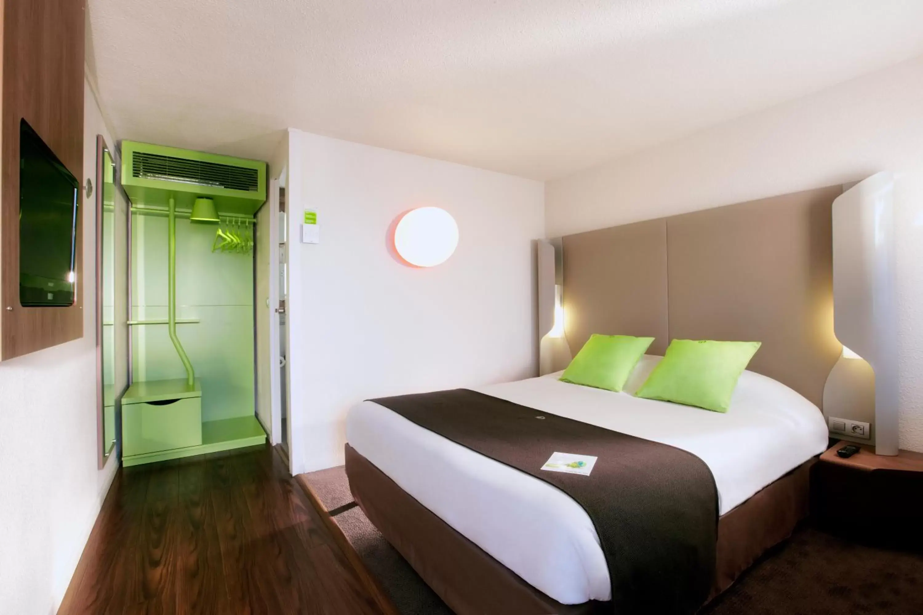 Superior Double Room in Campanile NATURE - Mont de Marsan Superior Double Room in Campanile NATURE - Mont de Marsan