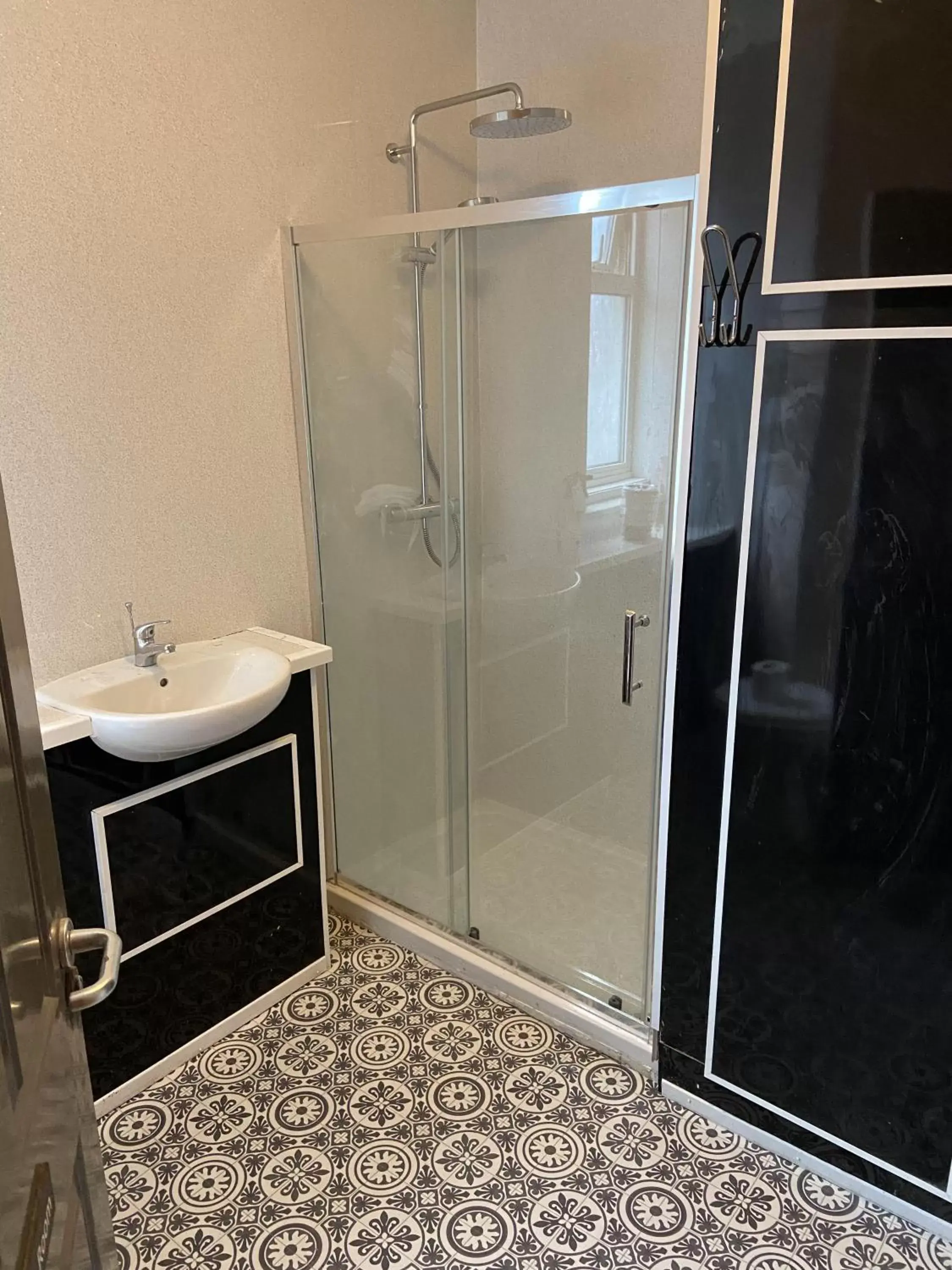 Standard Single Room with Shared Bathroom in The Chedburgh Standard Single Room with Shared Bathroom in The Chedburgh