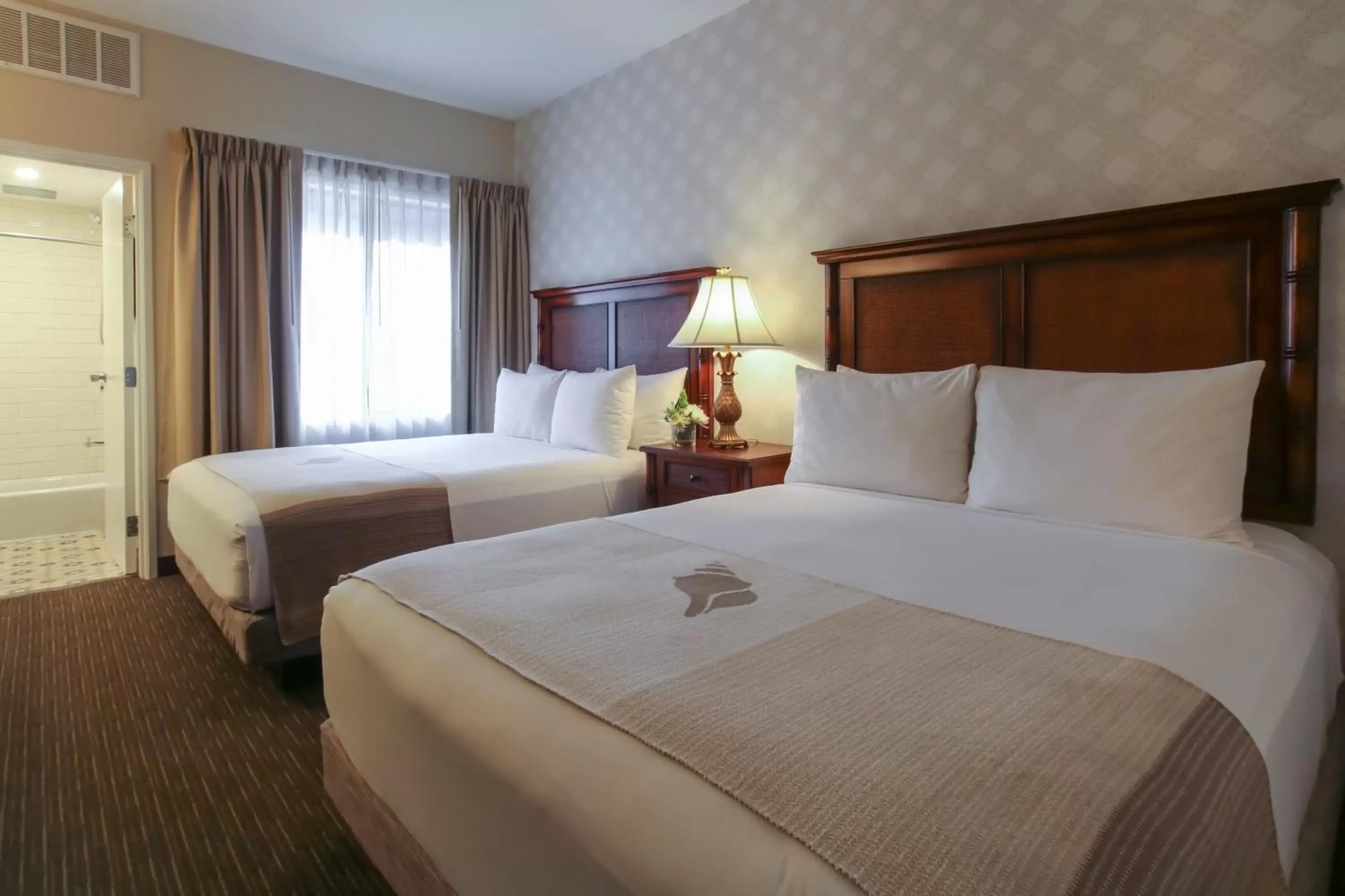 Two Room Family Suite 2 Queen Sleeper Sofa in Oxford Suites Pismo Beach Two Room Family Suite 2 Queen Sleeper Sofa in Oxford Suites Pismo Beach