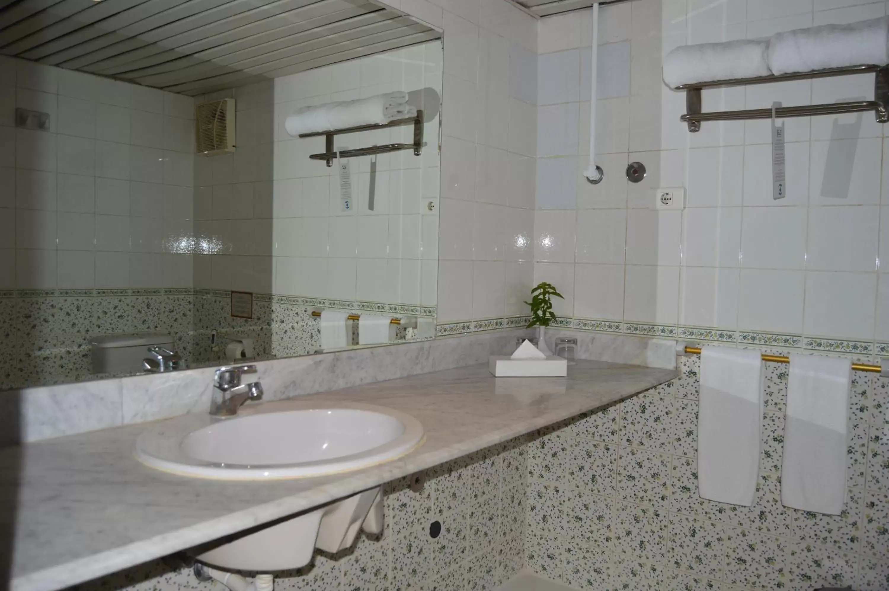 Saver Room, Queen or Twin Bed - single occupancy in JAZ Neo Naama Bay Saver Room, Queen or Twin Bed - single occupancy in JAZ Neo Naama Bay