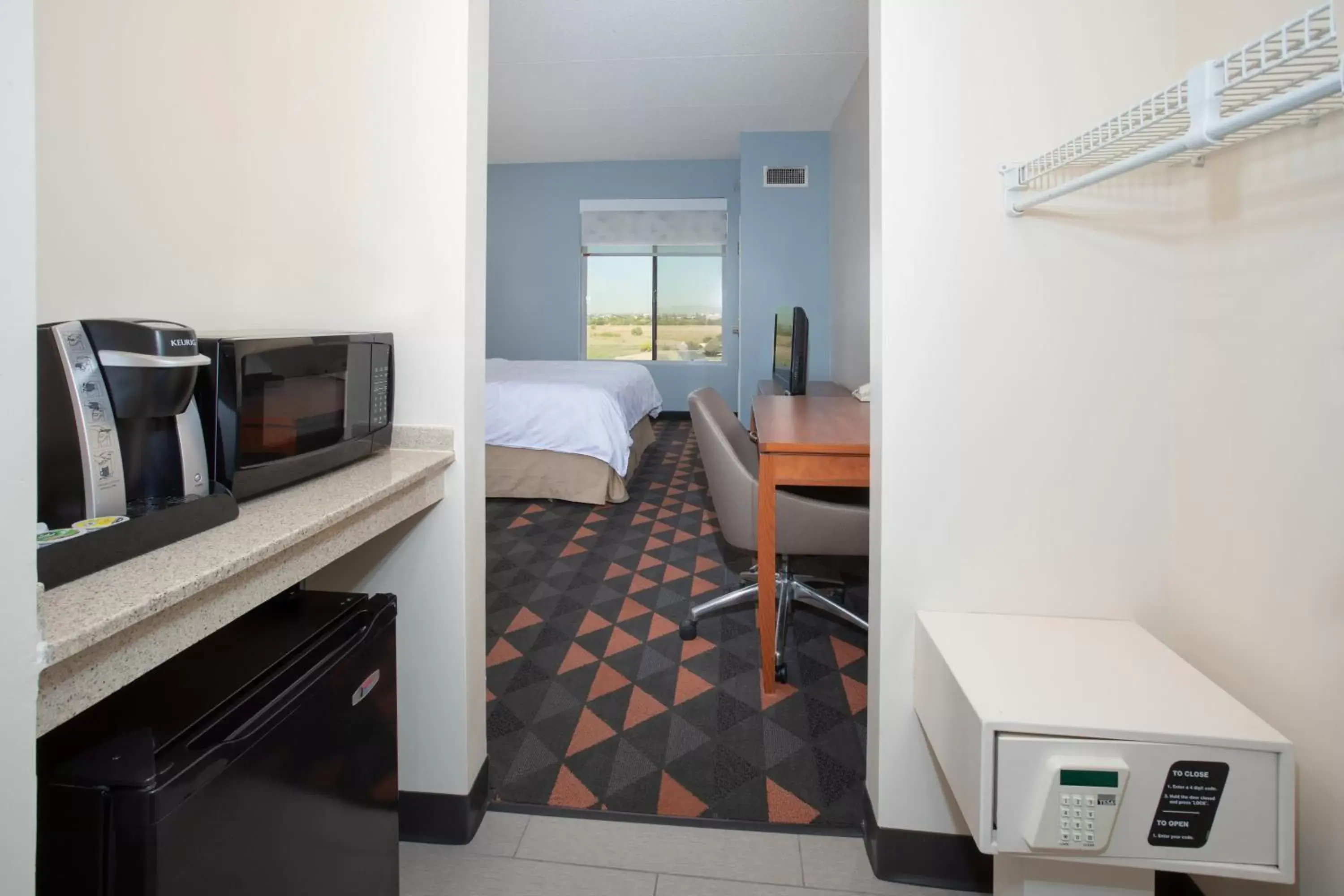 King Room - Disability Access/Non-Smoking in Holiday Inn Hotels and Suites Goodyear - West Phoenix Area, an IHG Hotel King Room - Disability Access/Non-Smoking in Holiday Inn Hotels and Suites Goodyear - West Phoenix Area, an IHG Hotel
