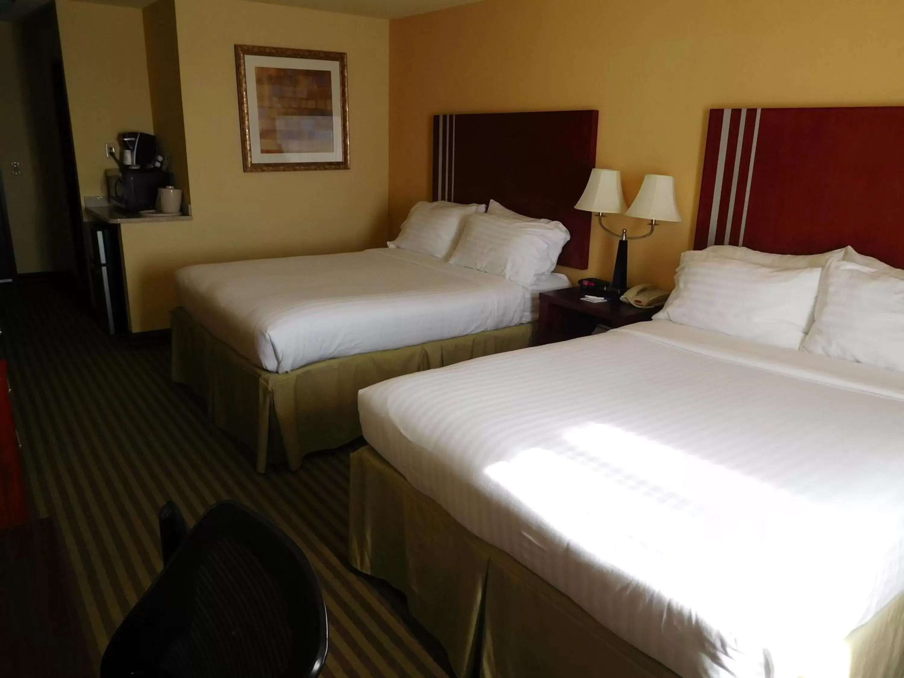 Standard Queen Room with Two Queen Beds in Holiday Inn Express Ponca City by IHG Standard Queen Room with Two Queen Beds in Holiday Inn Express Ponca City by IHG