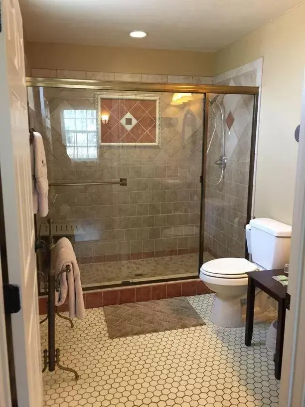 Deluxe King Room in Virgil's Corner B & B Deluxe King Room in Virgil's Corner B & B