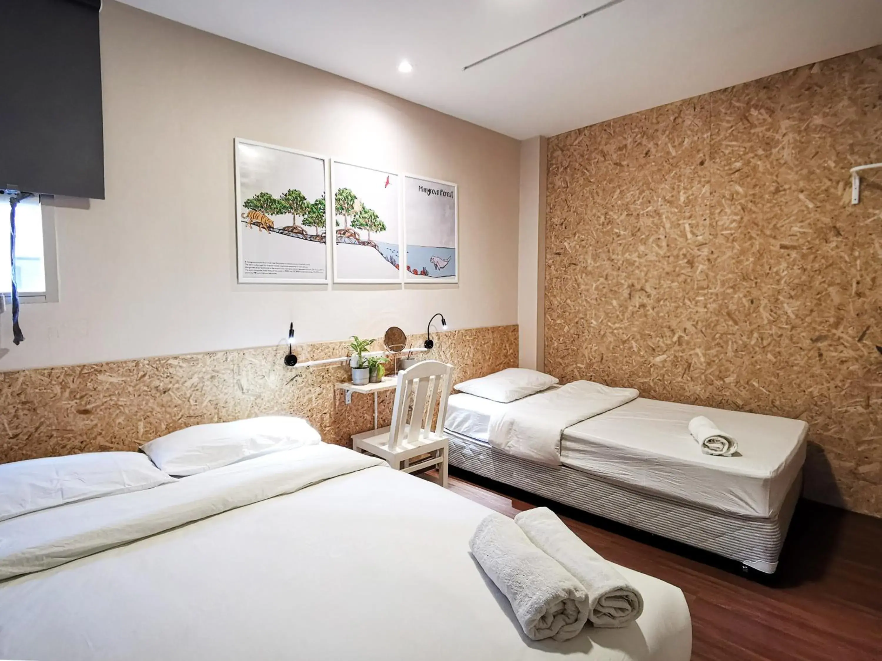 Triple Room in O Nidra House Triple Room in O Nidra House