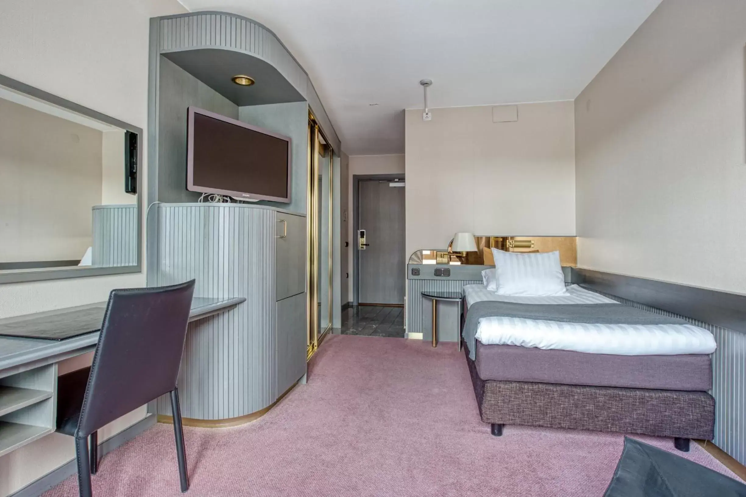 Standard Single Room in Memory Hotel Standard Single Room in Memory Hotel