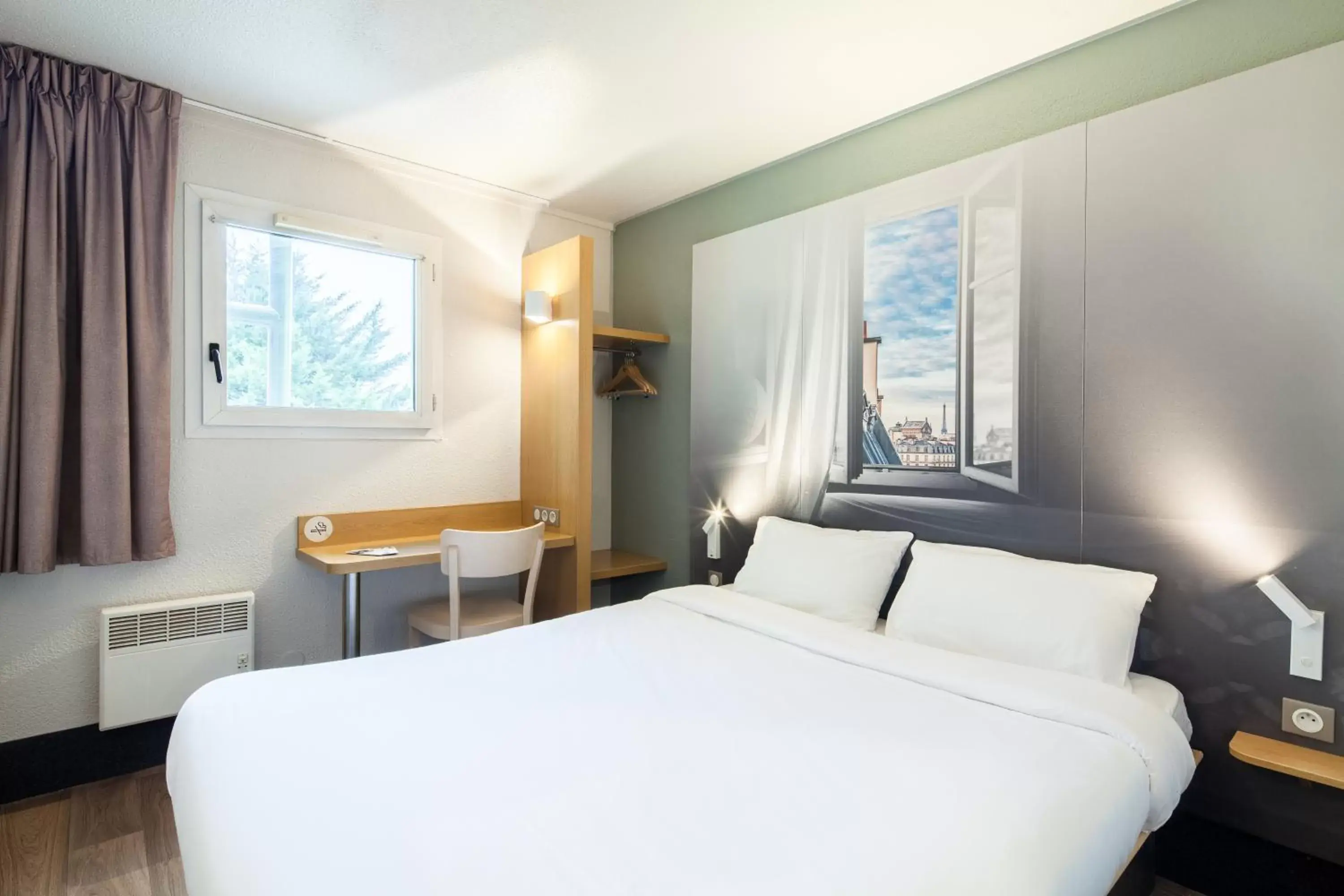 Double Room in B&B HOTEL Montlhery Double Room in B&B HOTEL Montlhery