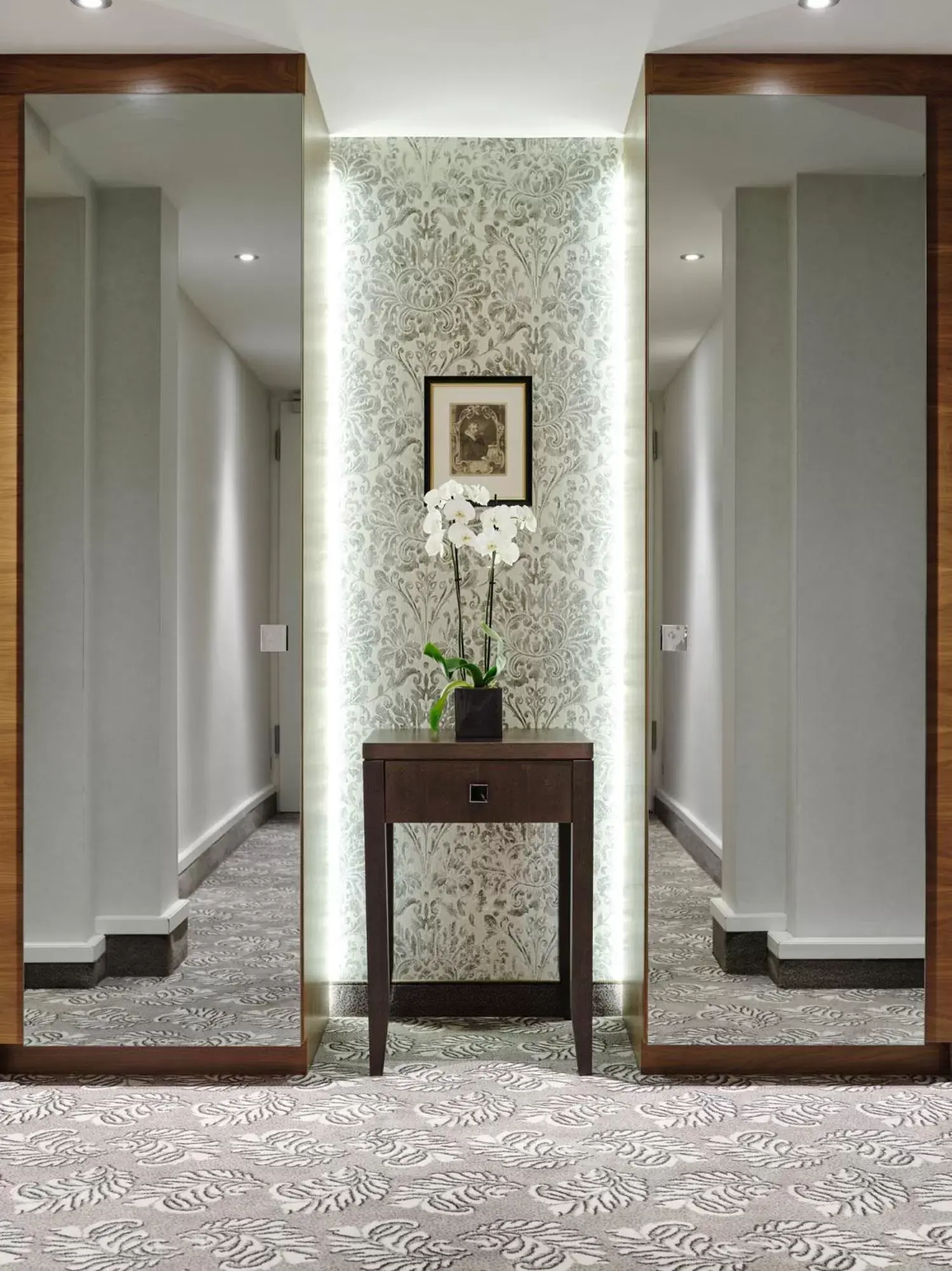 Deluxe Suite in Hotel Maximilian’s Deluxe Suite in Hotel Maximilian’s