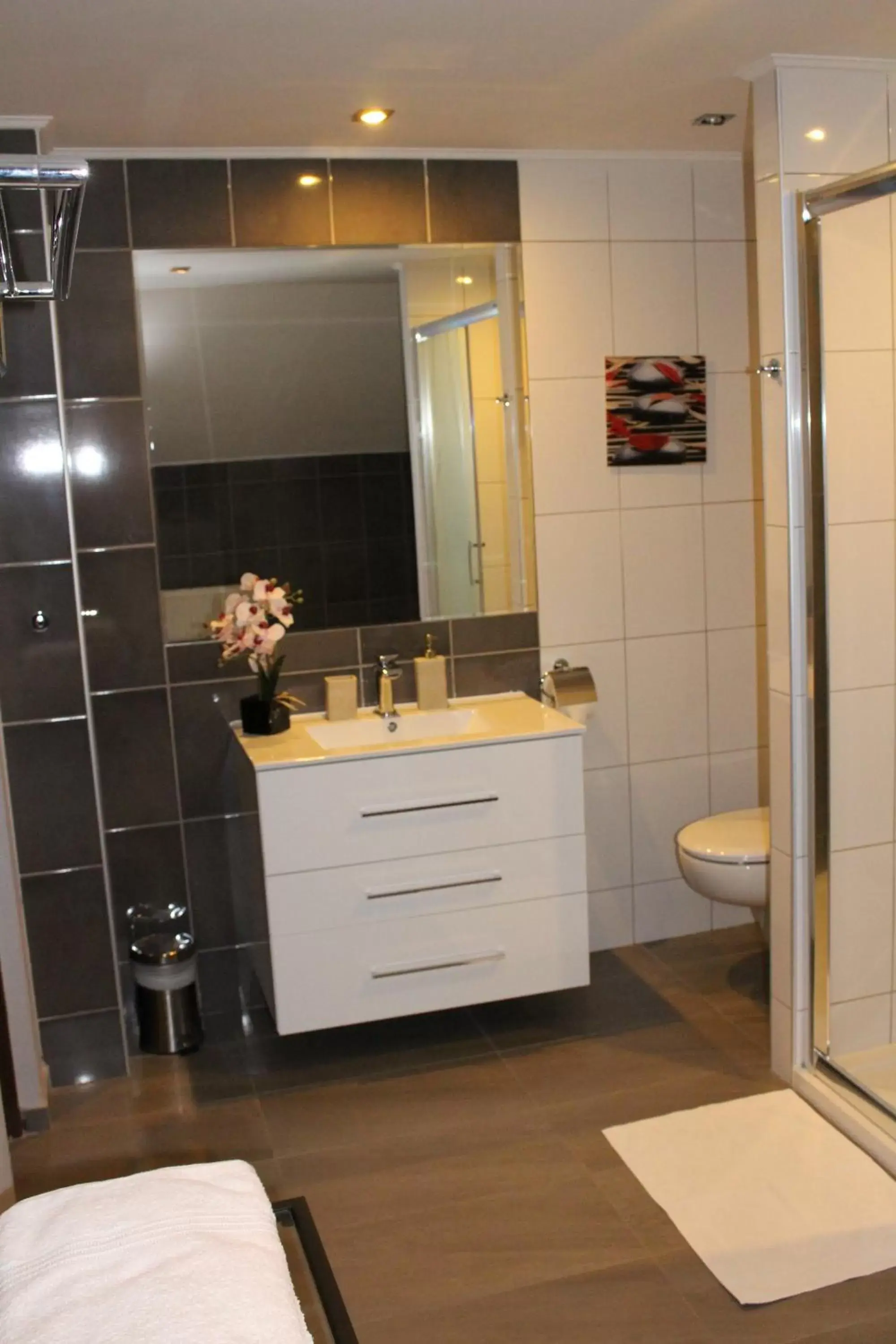 Triple Room with Private Bathroom - single occupancy in PIANO CAFE b&b Triple Room with Private Bathroom - single occupancy in PIANO CAFE b&b