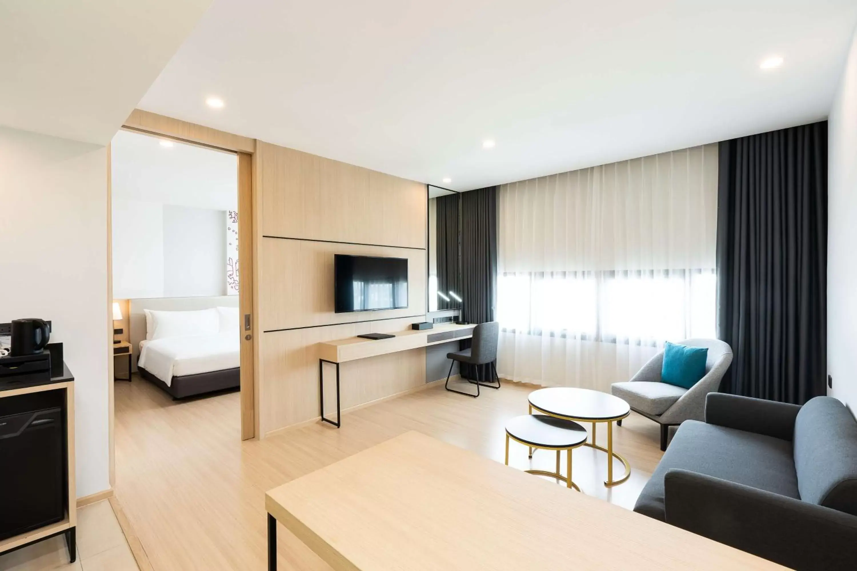 One-Bedroom King Suite - Non-Smoking in Best Western Nada Don Mueang Airport hotel One-Bedroom King Suite - Non-Smoking in Best Western Nada Don Mueang Airport hotel