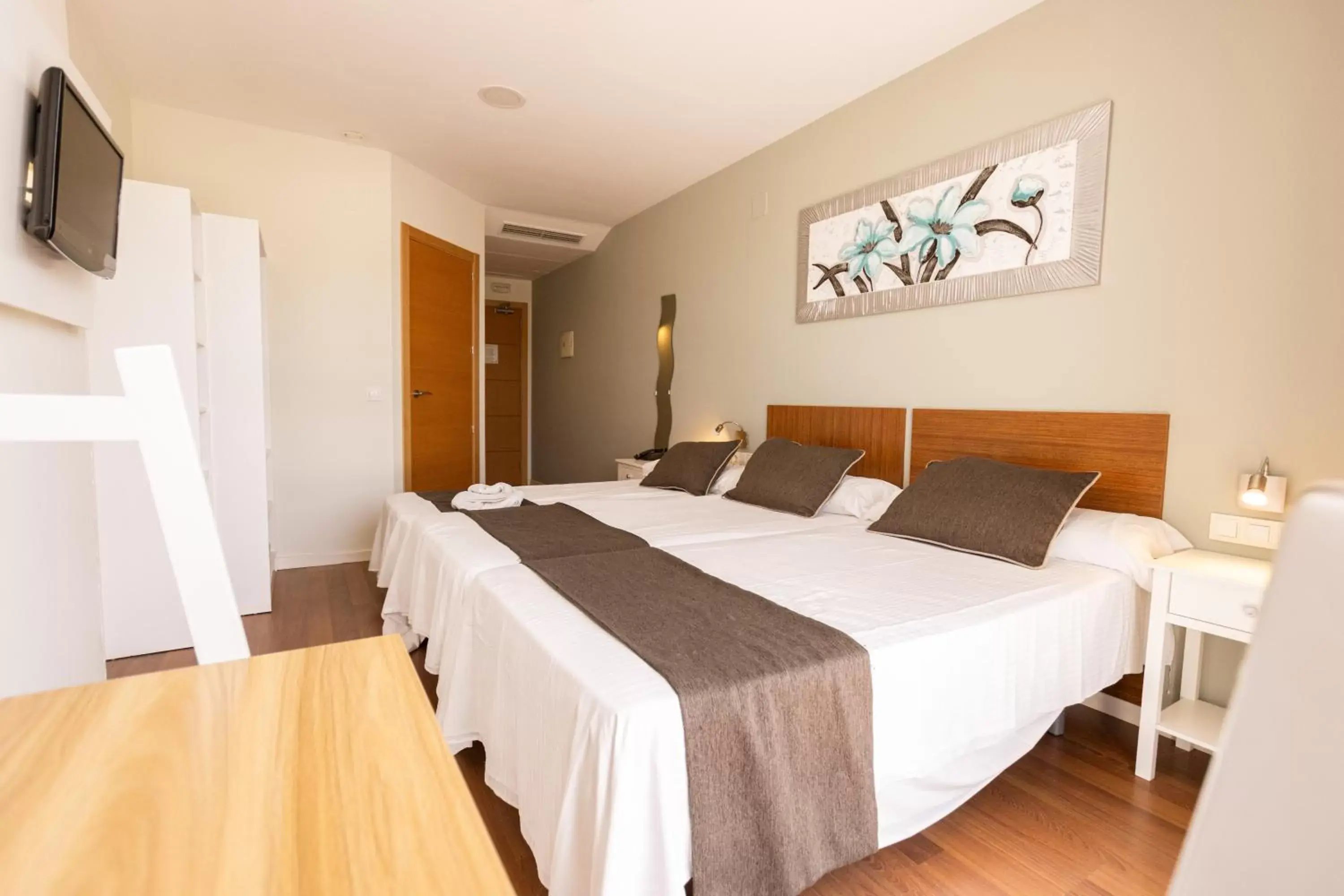 Twin Room with Extra Bed in Gce Hoteles Twin Room with Extra Bed in Gce Hoteles