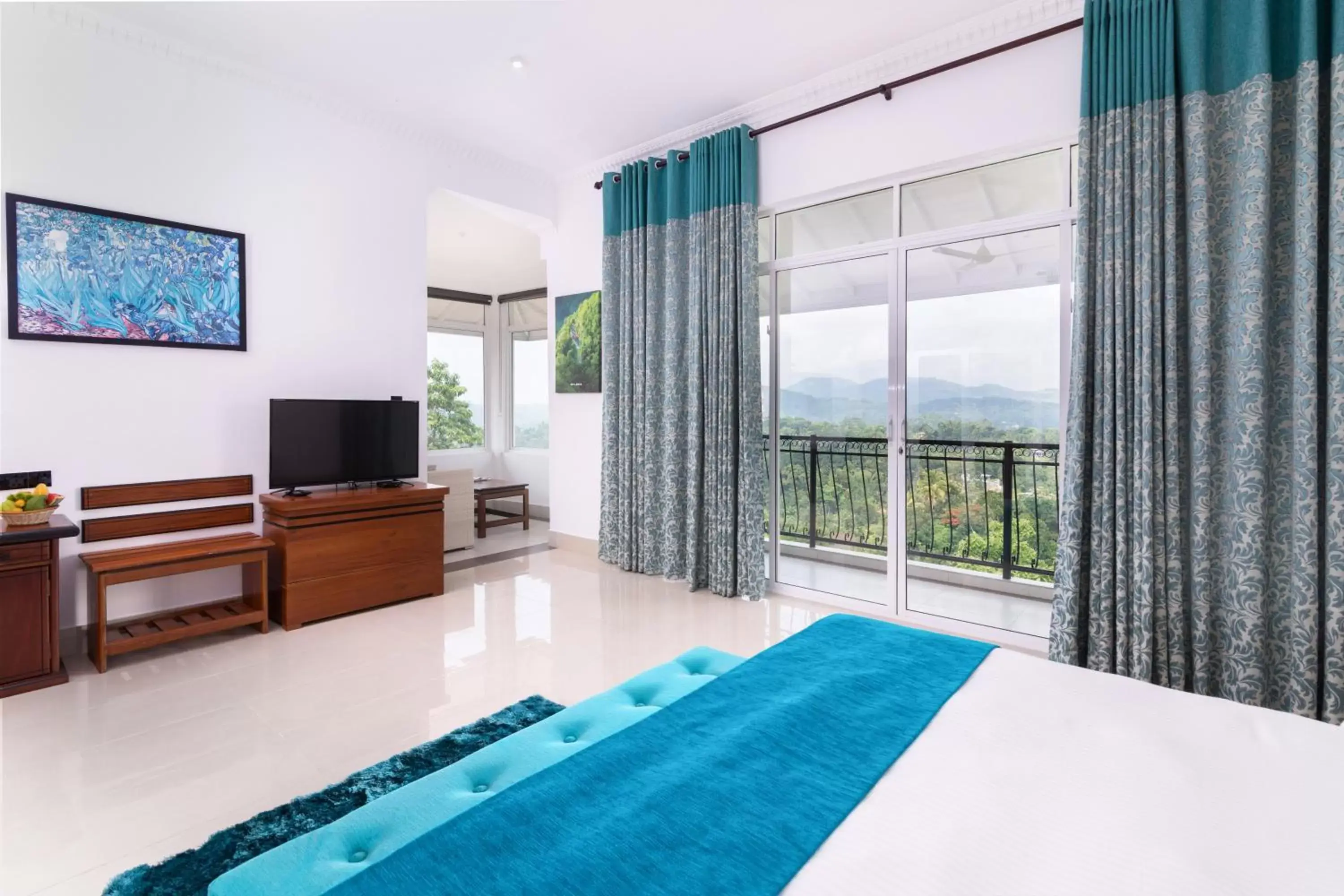 Presidential Suite - single occupancy in Elegant Hotel Presidential Suite - single occupancy in Elegant Hotel