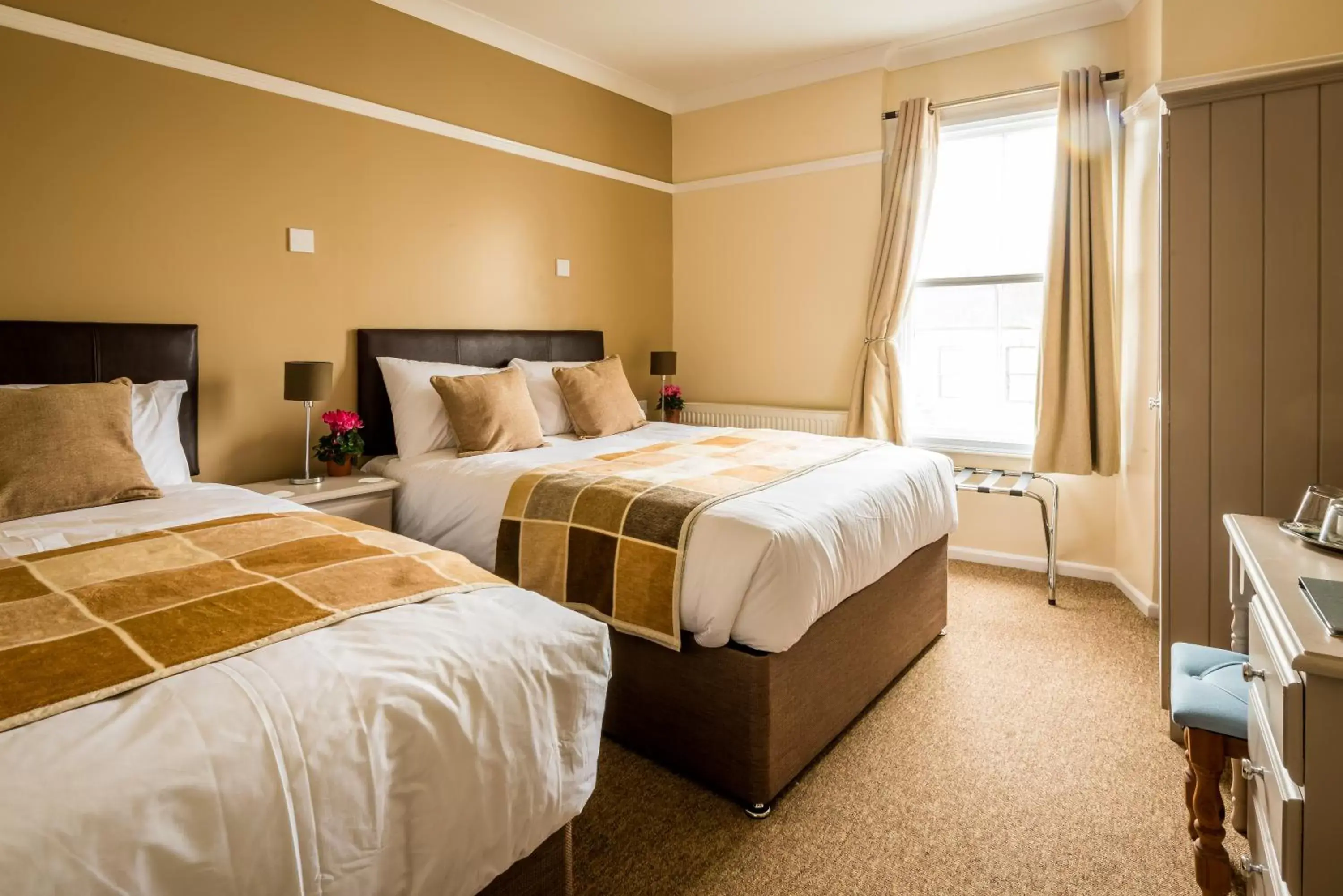 Family Room in The Longboat Inn Family Room in The Longboat Inn