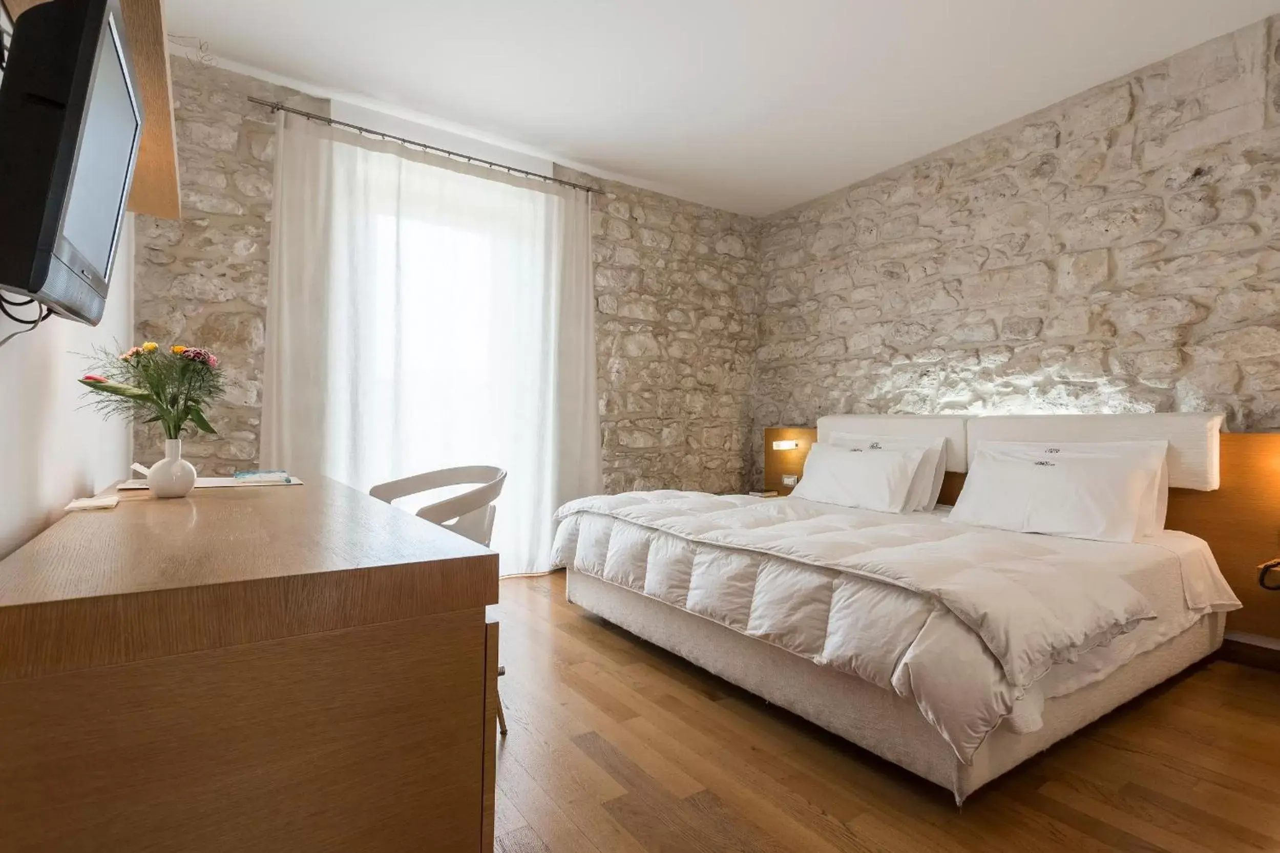 Superior Double or Twin Room in Hotel Villa Carlotta Superior Double or Twin Room in Hotel Villa Carlotta