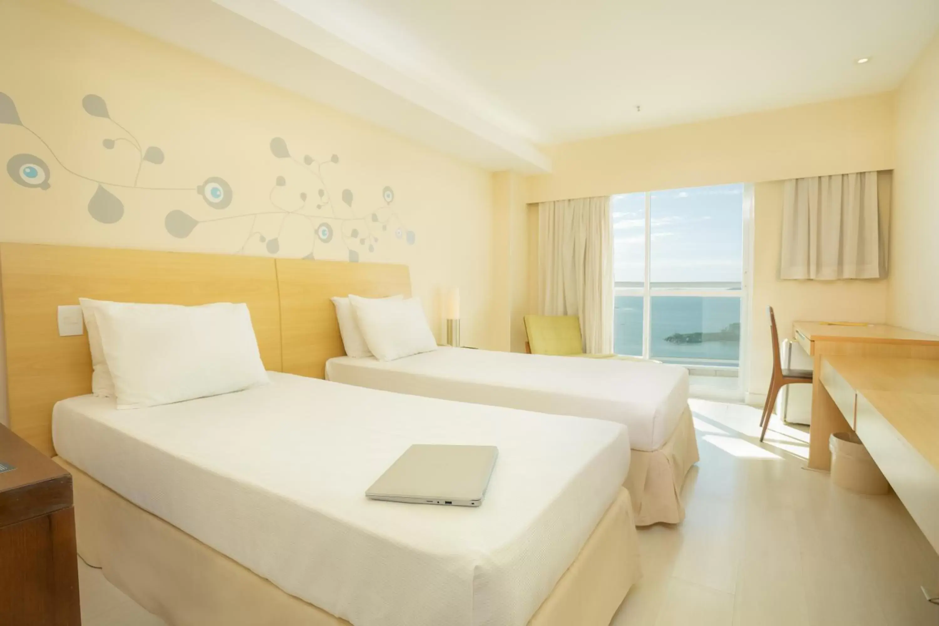 Standard Twin Room with Sea View in Golden Tulip Macaé Standard Twin Room with Sea View in Golden Tulip Macaé