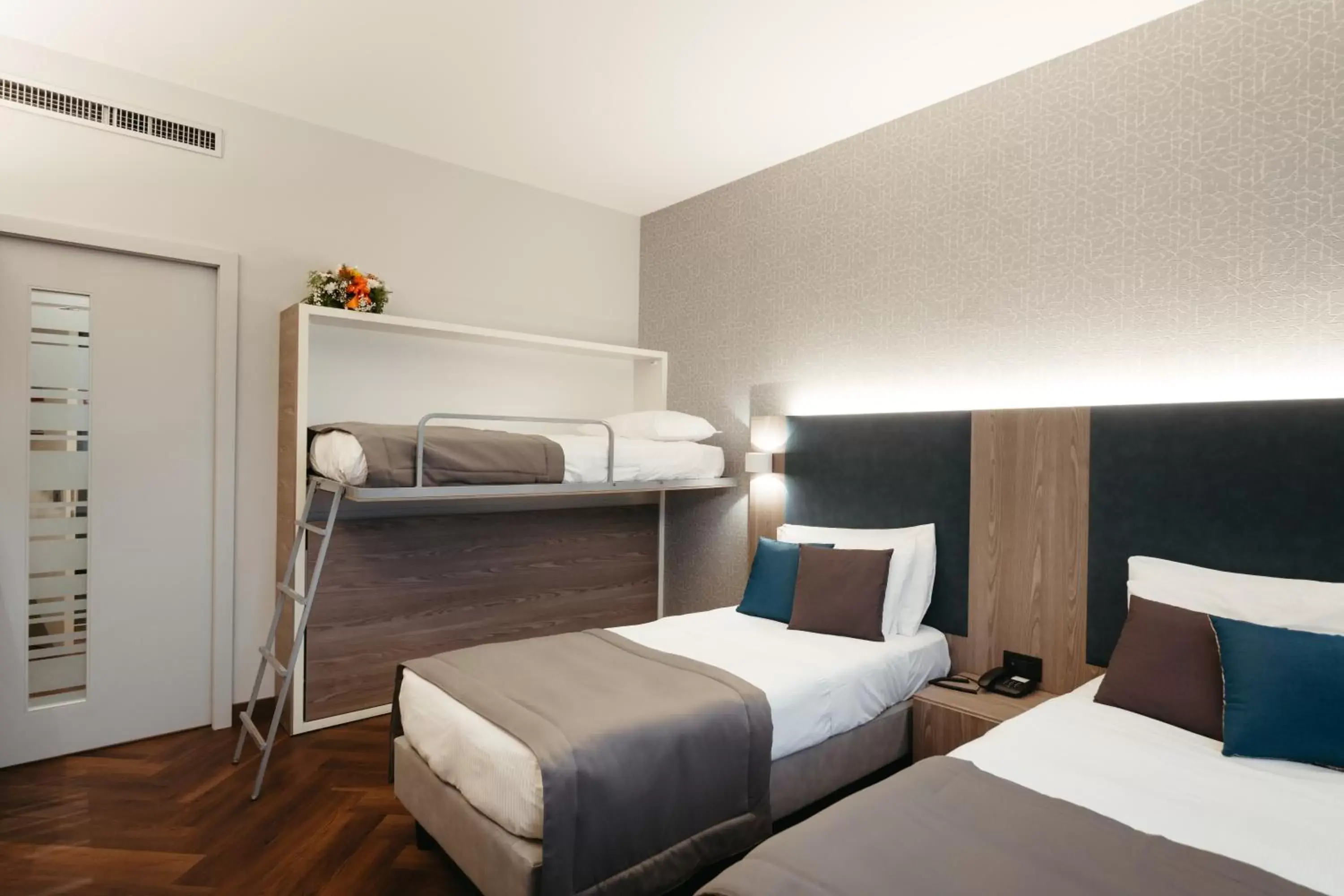 Family Room - single occupancy in Hotel Motel Prestige Family Room - single occupancy in Hotel Motel Prestige