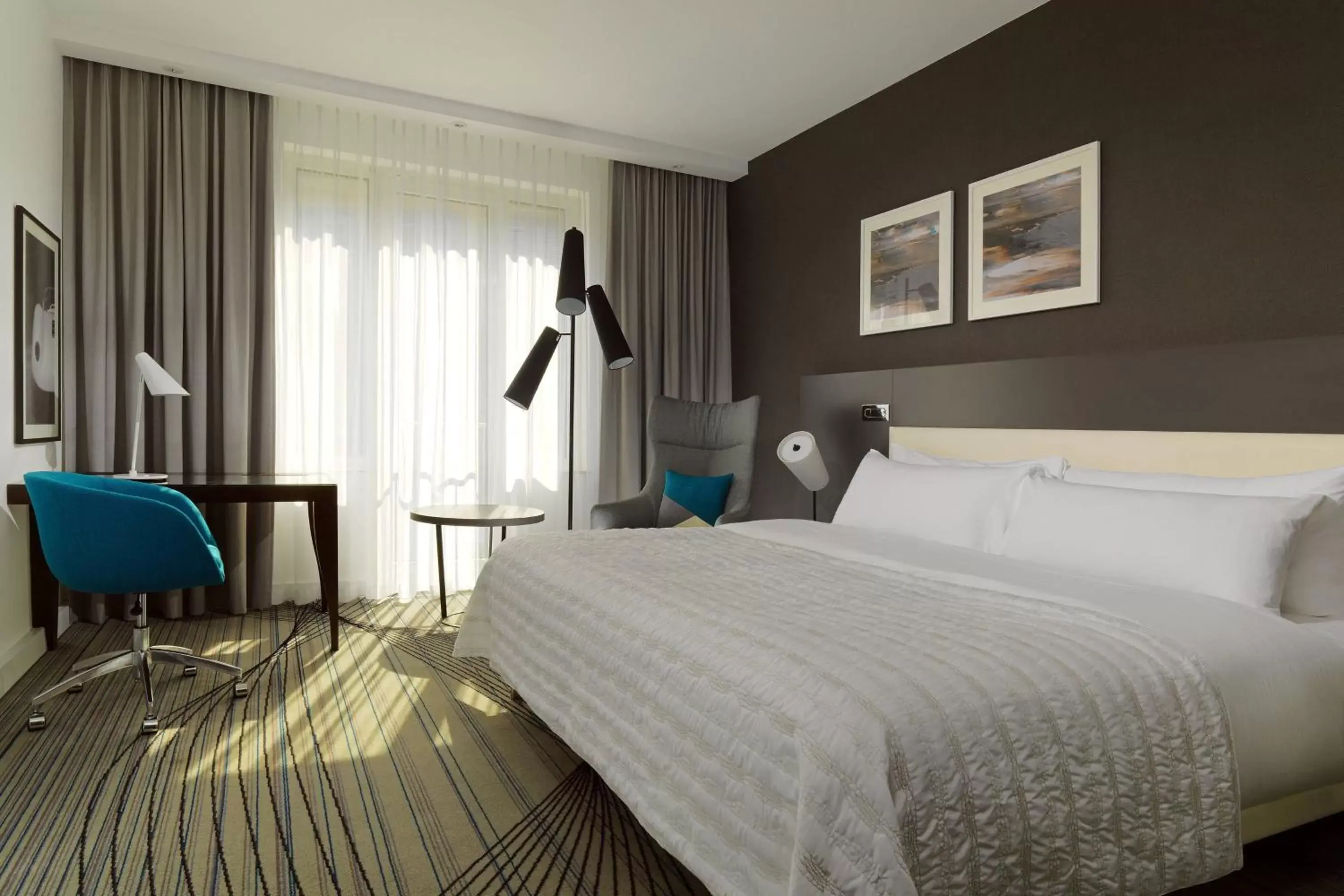 Superior Chic, Guest room, City view in Le Méridien Stuttgart Superior Chic, Guest room, City view in Le Méridien Stuttgart