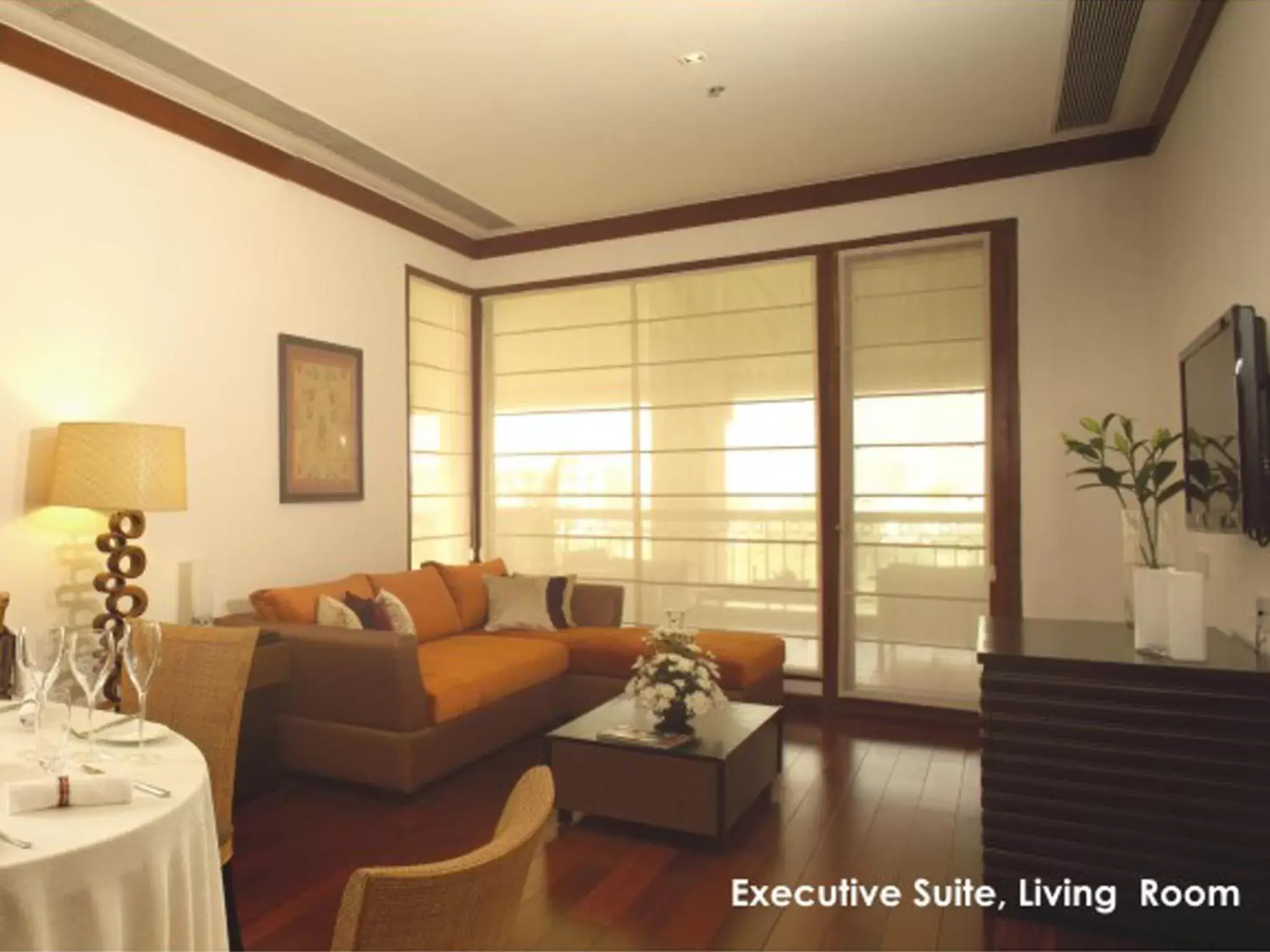 Executive Suite in Jaypee Greens Golf and Spa Resort Executive Suite in Jaypee Greens Golf and Spa Resort