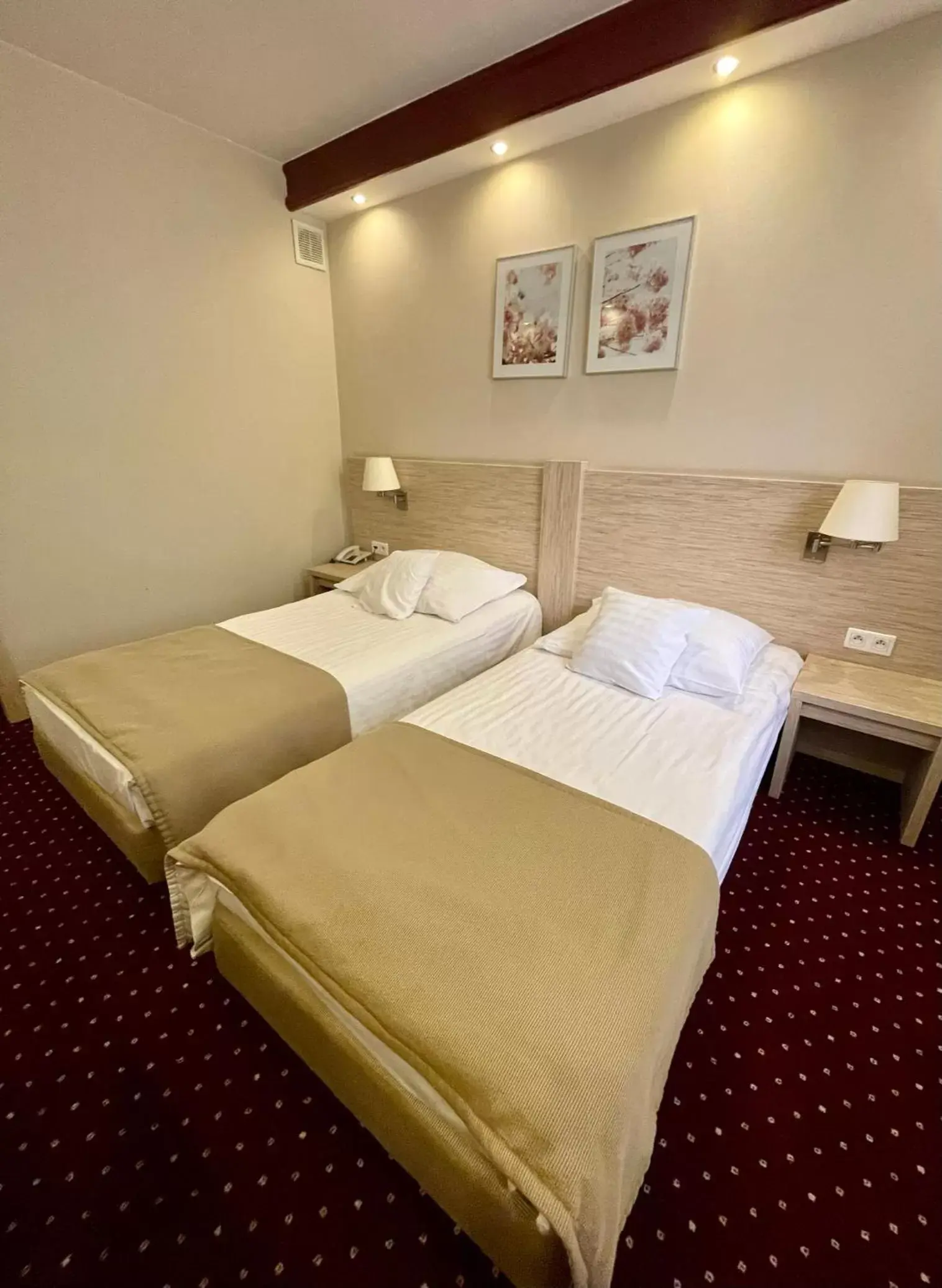 Twin Room in Hotel 500 W Strykowie Twin Room in Hotel 500 W Strykowie