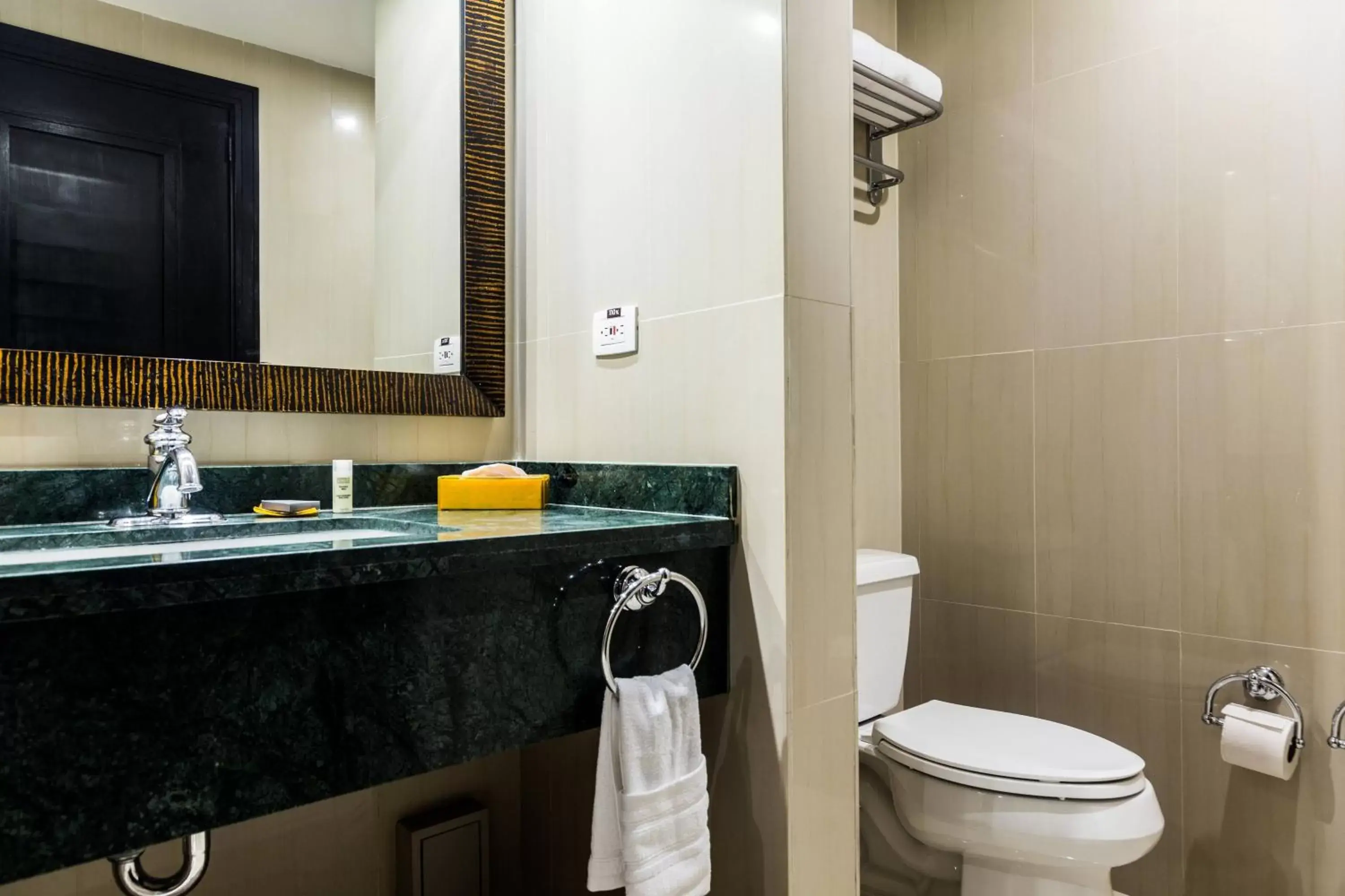 Club Guest Room in Renaissance Caracas La Castellana Hotel Club Guest Room in Renaissance Caracas La Castellana Hotel