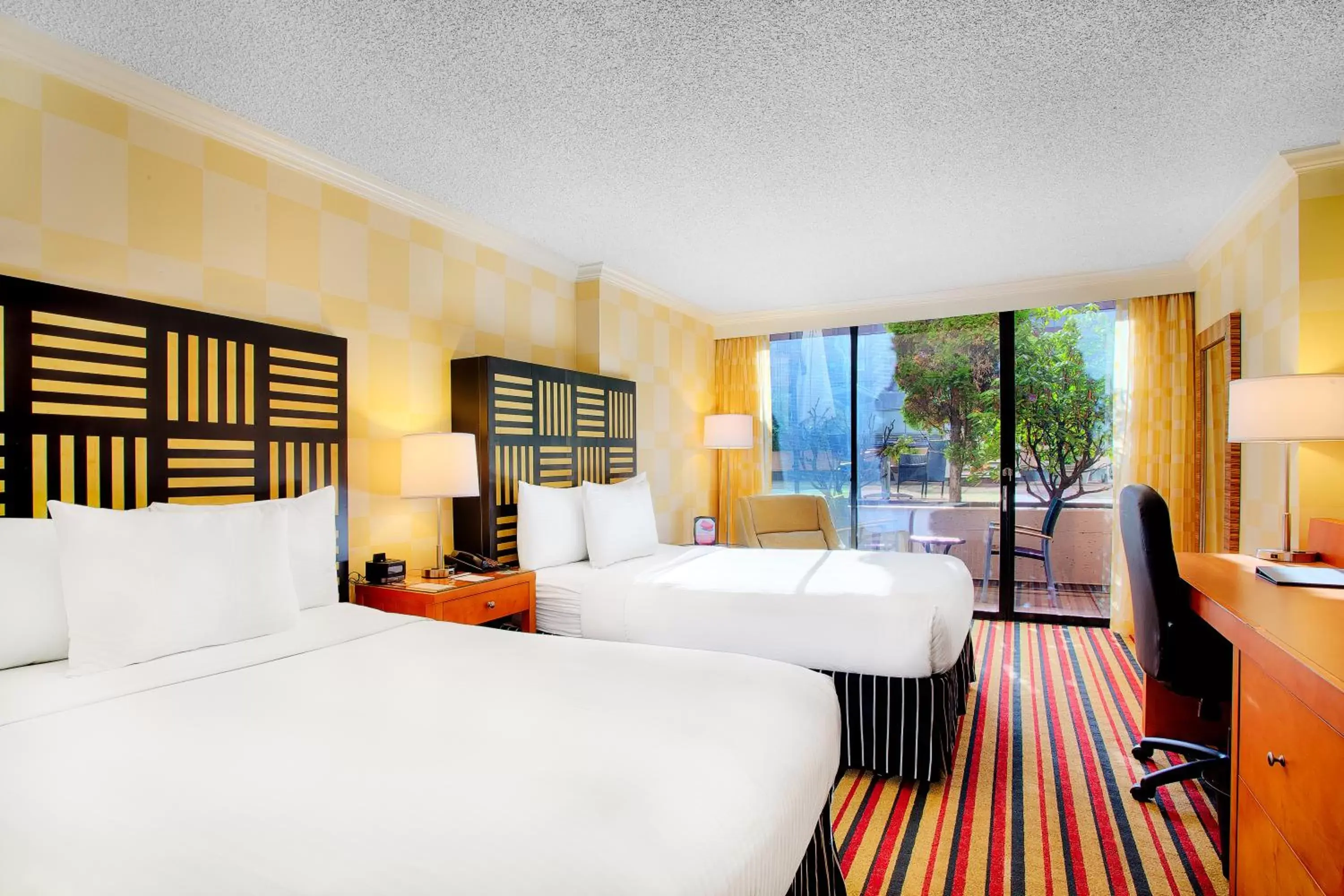 Patio Two Doubles in Pinnacle Hotel Harbourfront Patio Two Doubles in Pinnacle Hotel Harbourfront