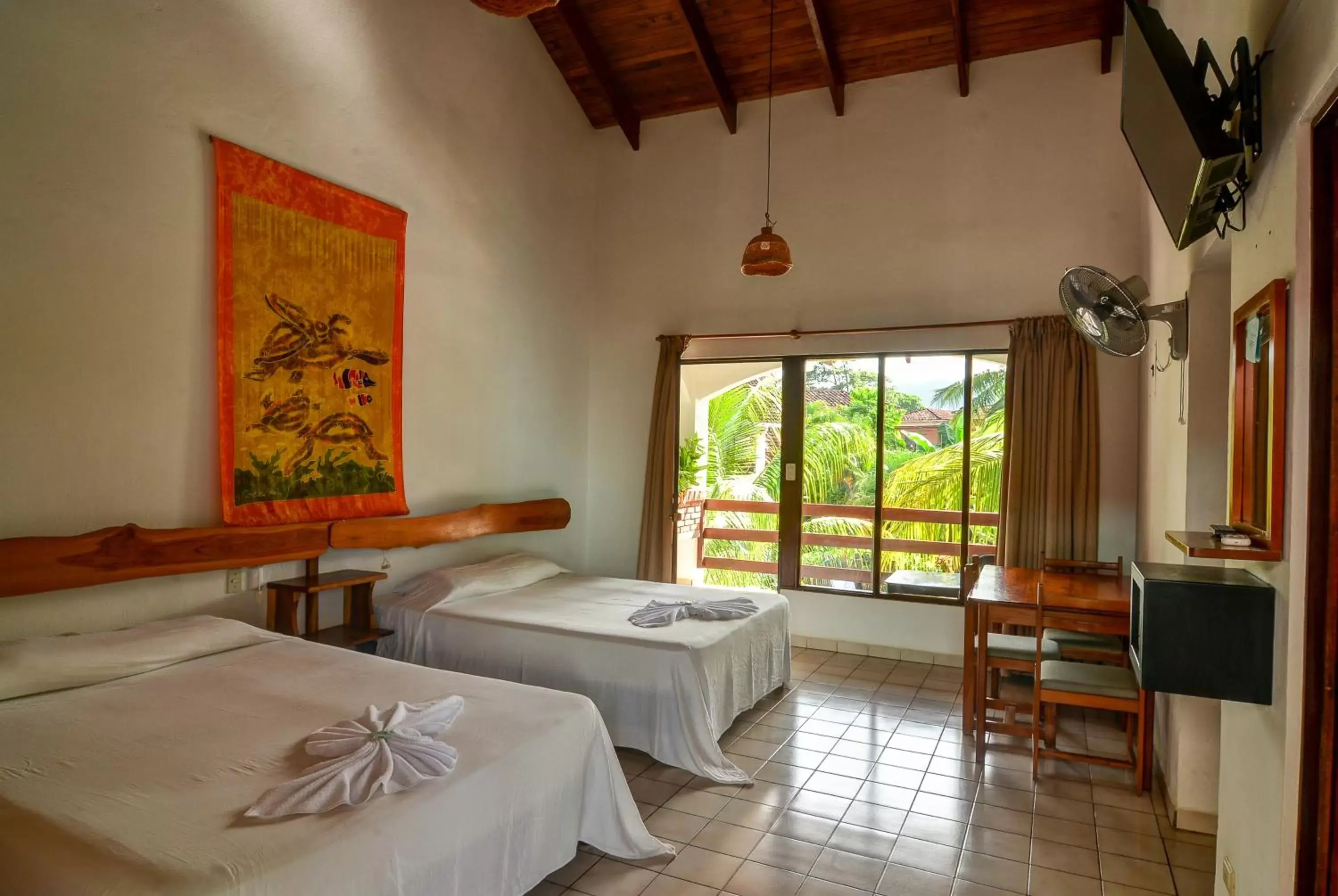 Standard Double or Twin Room in Hotel Pochote Grande Standard Double or Twin Room in Hotel Pochote Grande