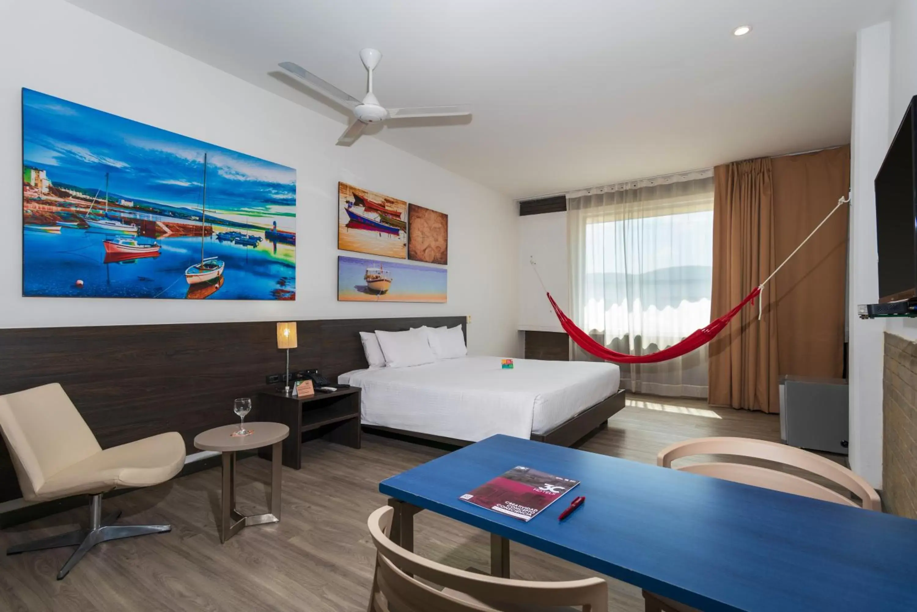 Superior King Room in Pop Art Hotel CLC Puerto Mamonal Cartagena Superior King Room in Pop Art Hotel CLC Puerto Mamonal Cartagena