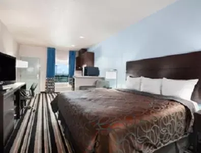 King Studio - Non-Smoking in Super 8 by Wyndham Dilley TX King Studio - Non-Smoking in Super 8 by Wyndham Dilley TX