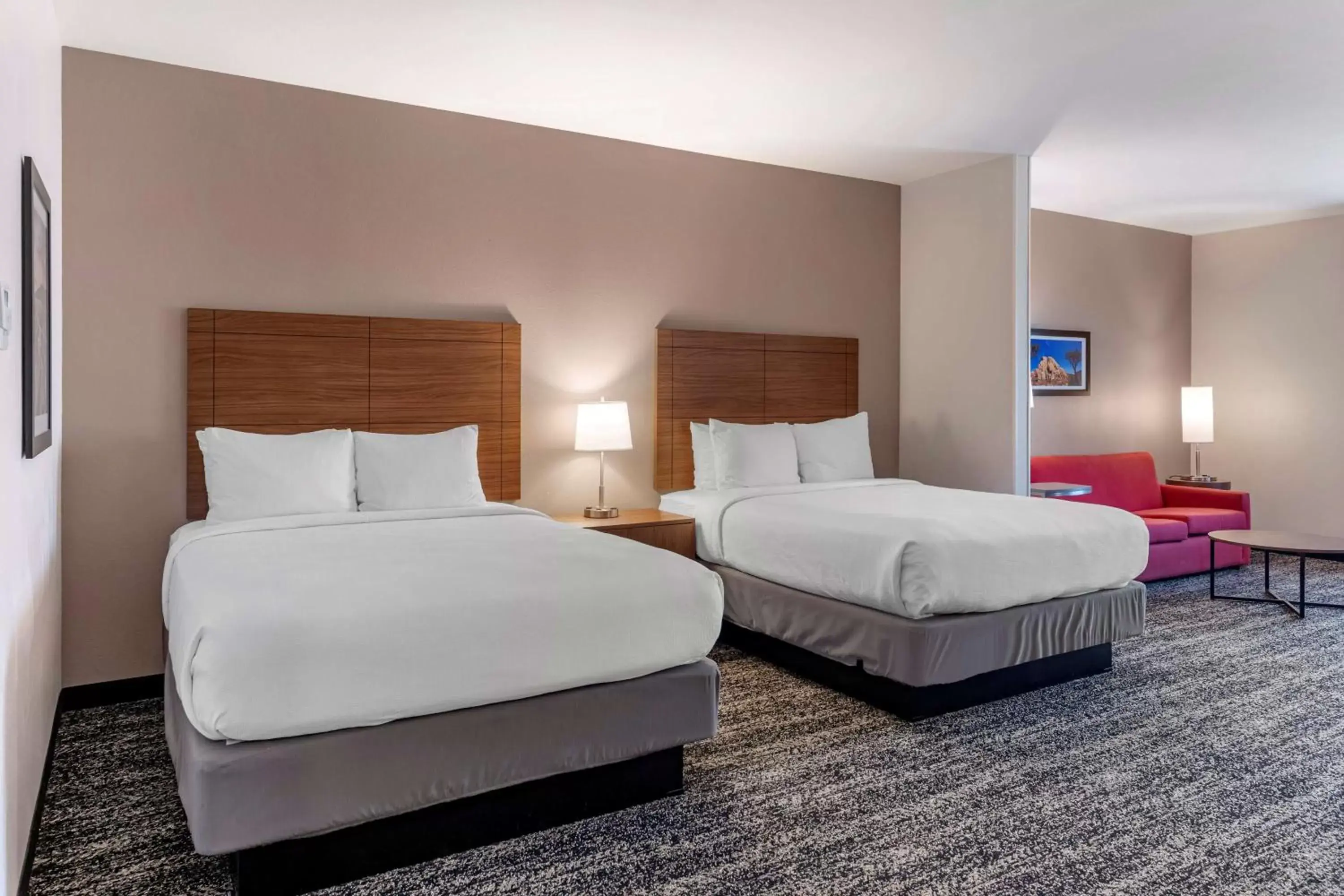Suite with Two Queen Beds and Communication Assistance in Best Western Plus Desert View Inn & Suites Suite with Two Queen Beds and Communication Assistance in Best Western Plus Desert View Inn & Suites
