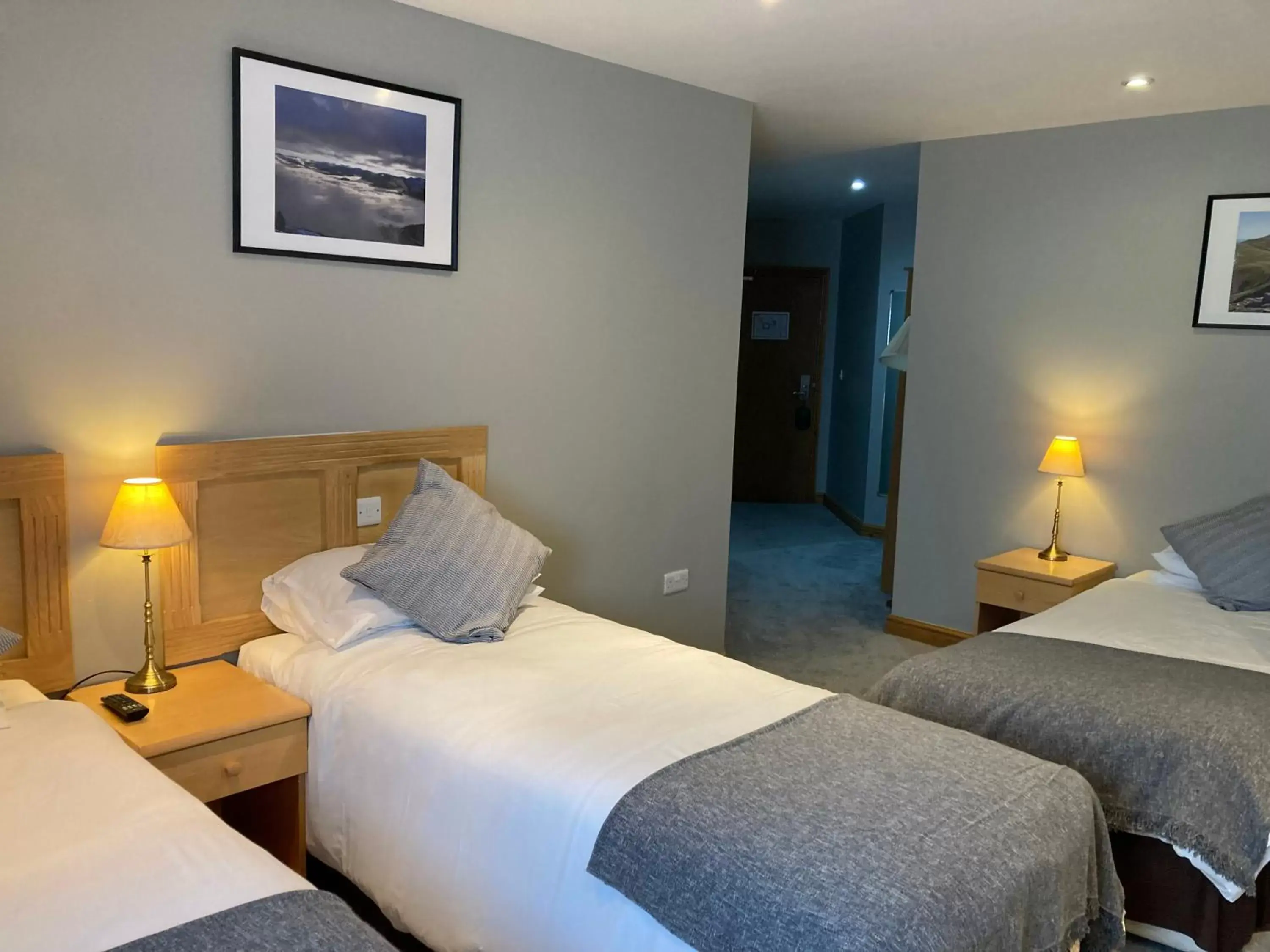 Budget Triple Room (Sleepwell Inn Annex) in Washington Central Hotel and Sleepwell Inn Budget Triple Room (Sleepwell Inn Annex) in Washington Central Hotel and Sleepwell Inn